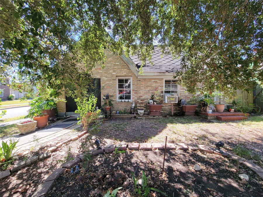 Property photo for 1574 Godwin Street, Houston, TX