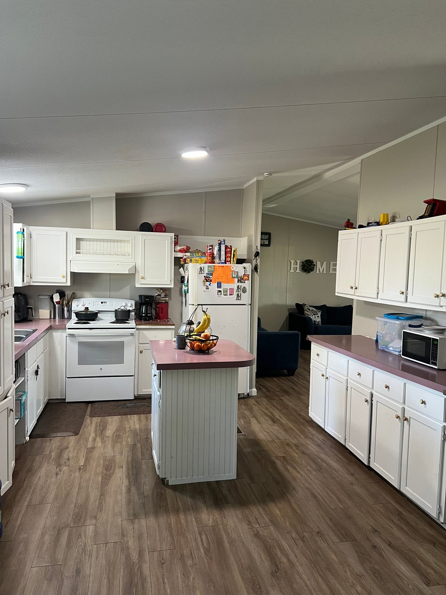 17343 Premium Drive, Hockley, TX 77447 kitchen