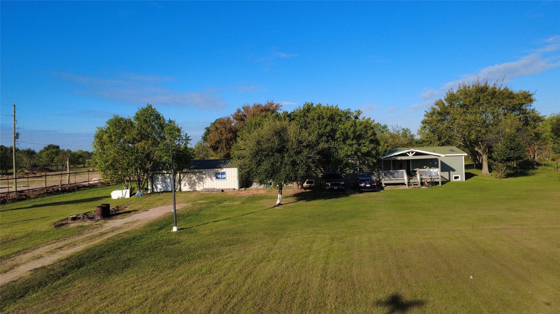 17343 Premium Drive, Hockley, TX 77447 17343 Premium Drive, Hockley, TX 77447