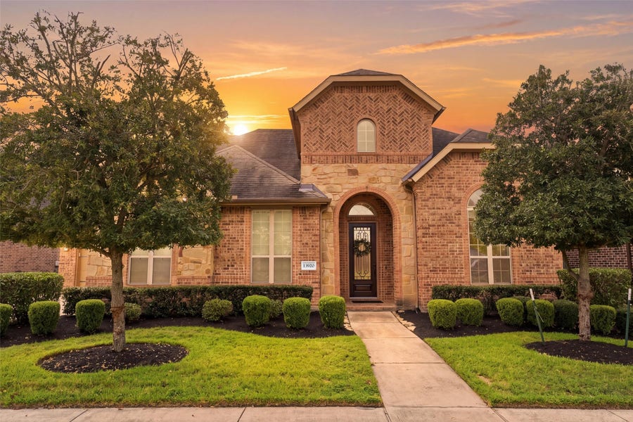 Property photo for 13920 N Lake Branch Lane, Houston, TX