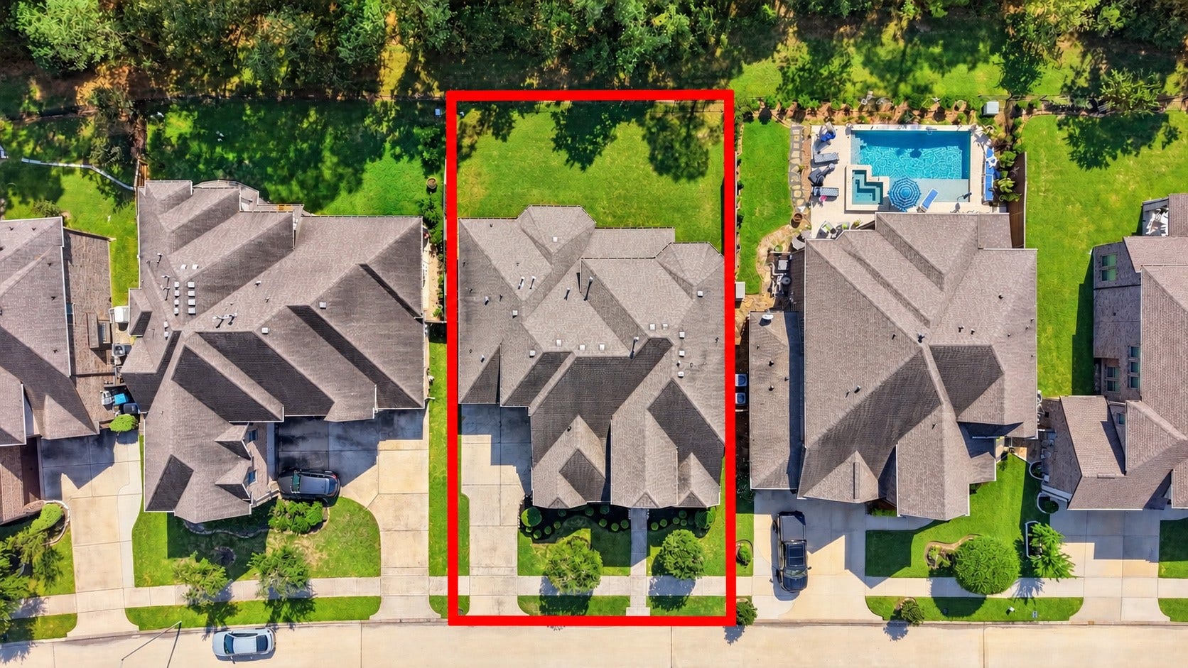 13920 N Lake Branch Lane, Houston, TX 77044 Overhead view showing the home and greenbelt, enjoy NO back neighbors!