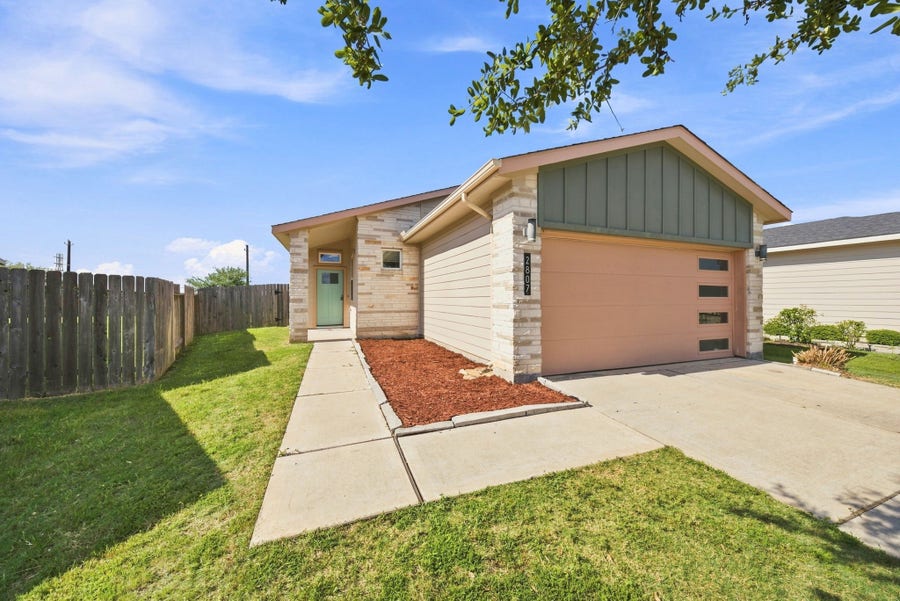 Property photo for 2807 Chancery Summit Court, Houston, TX