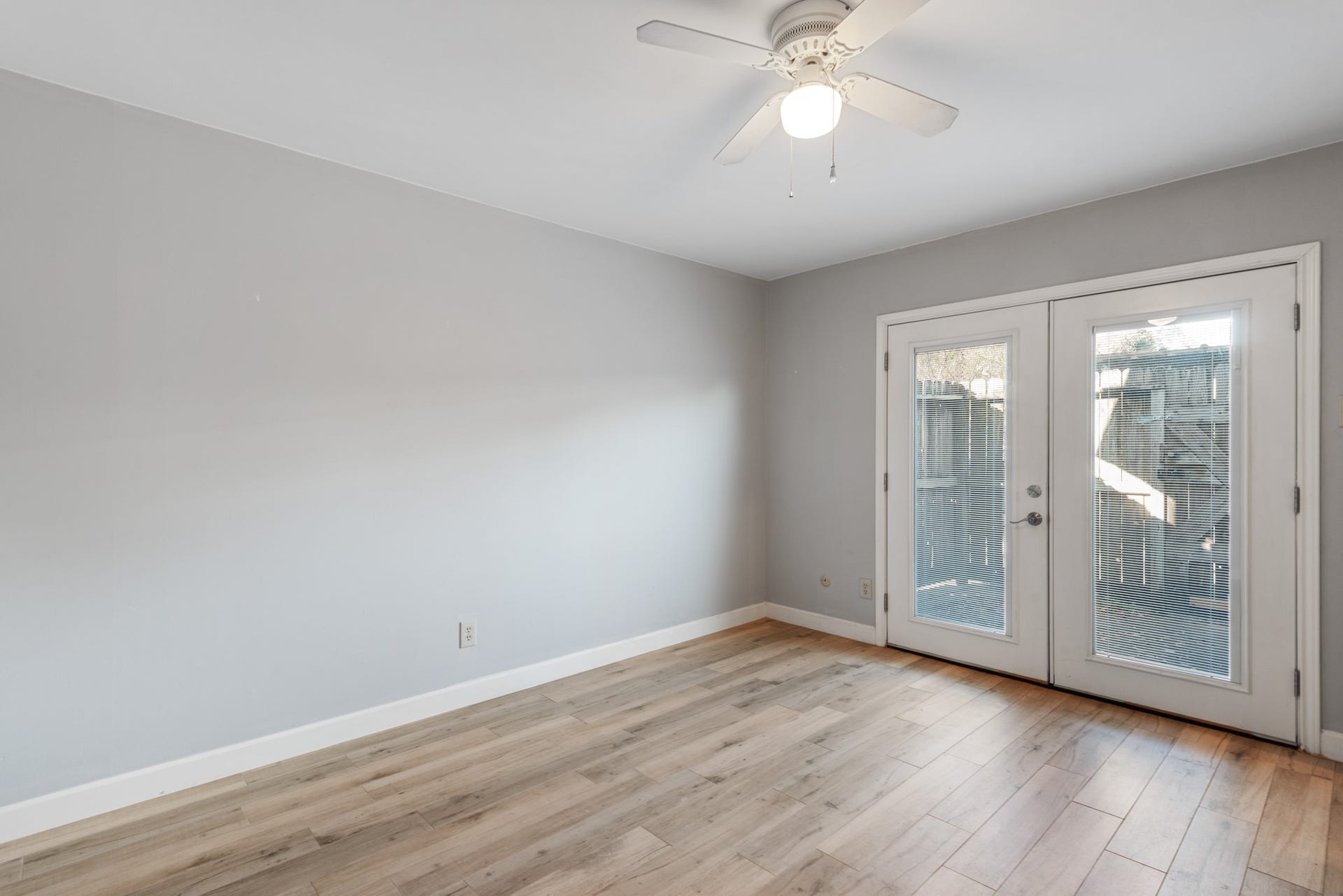 9029 Gaylord Drive, #129, Houston, TX 77024 9029 Gaylord Drive, #129, Houston, TX 77024