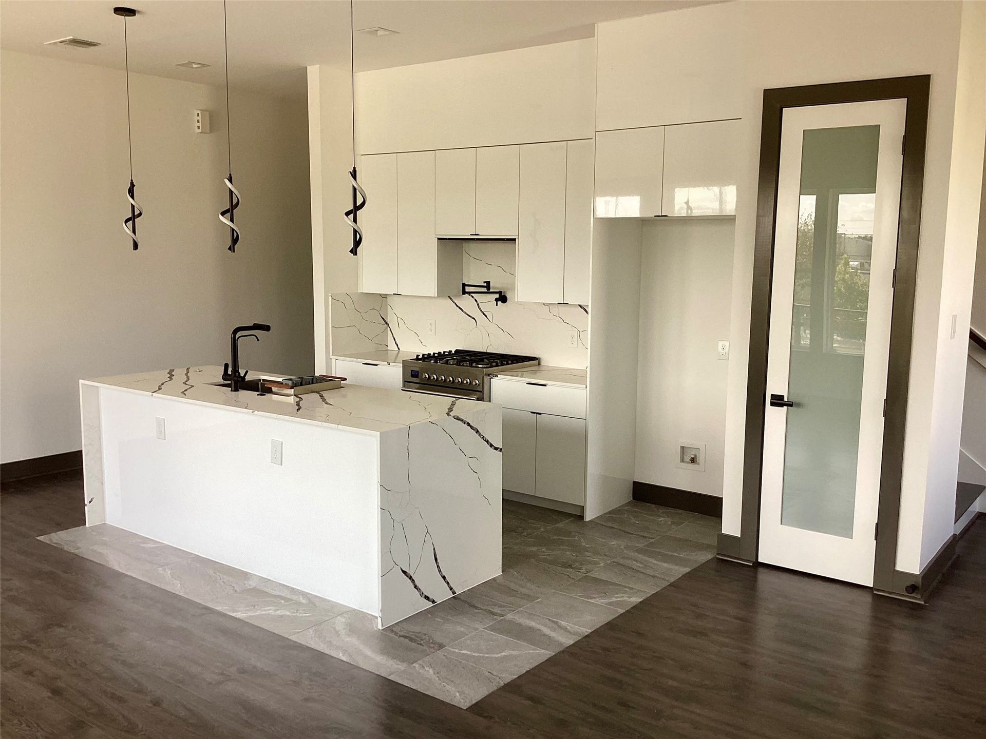 3114 Clay Street, Houston, TX 77003 Kitchen