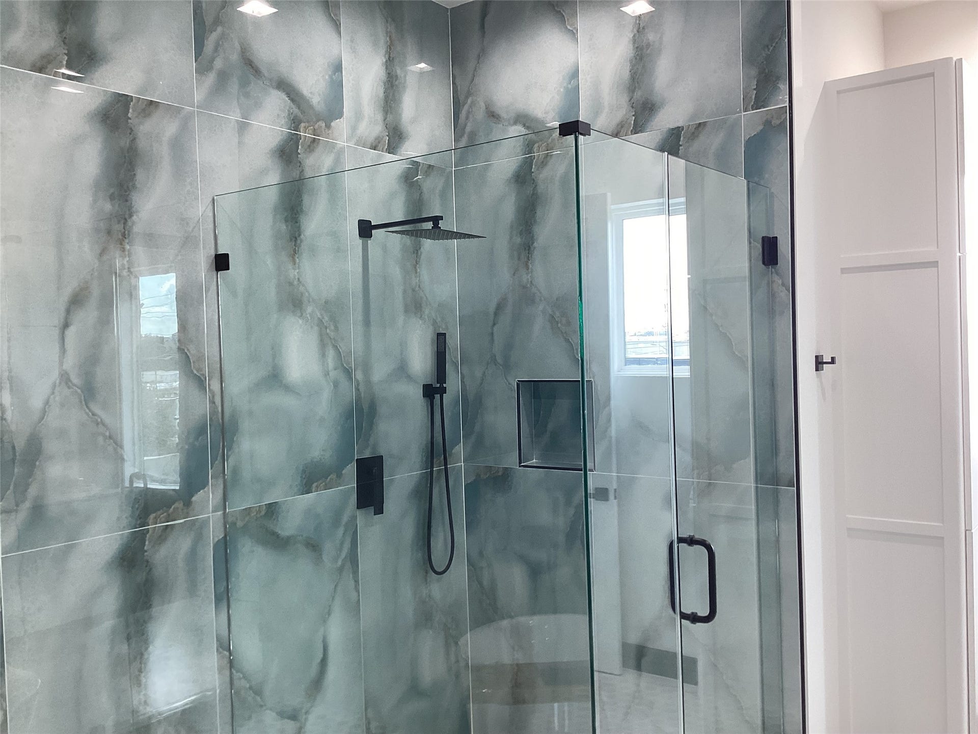 3114 Clay Street, Houston, TX 77003 Rain Shower