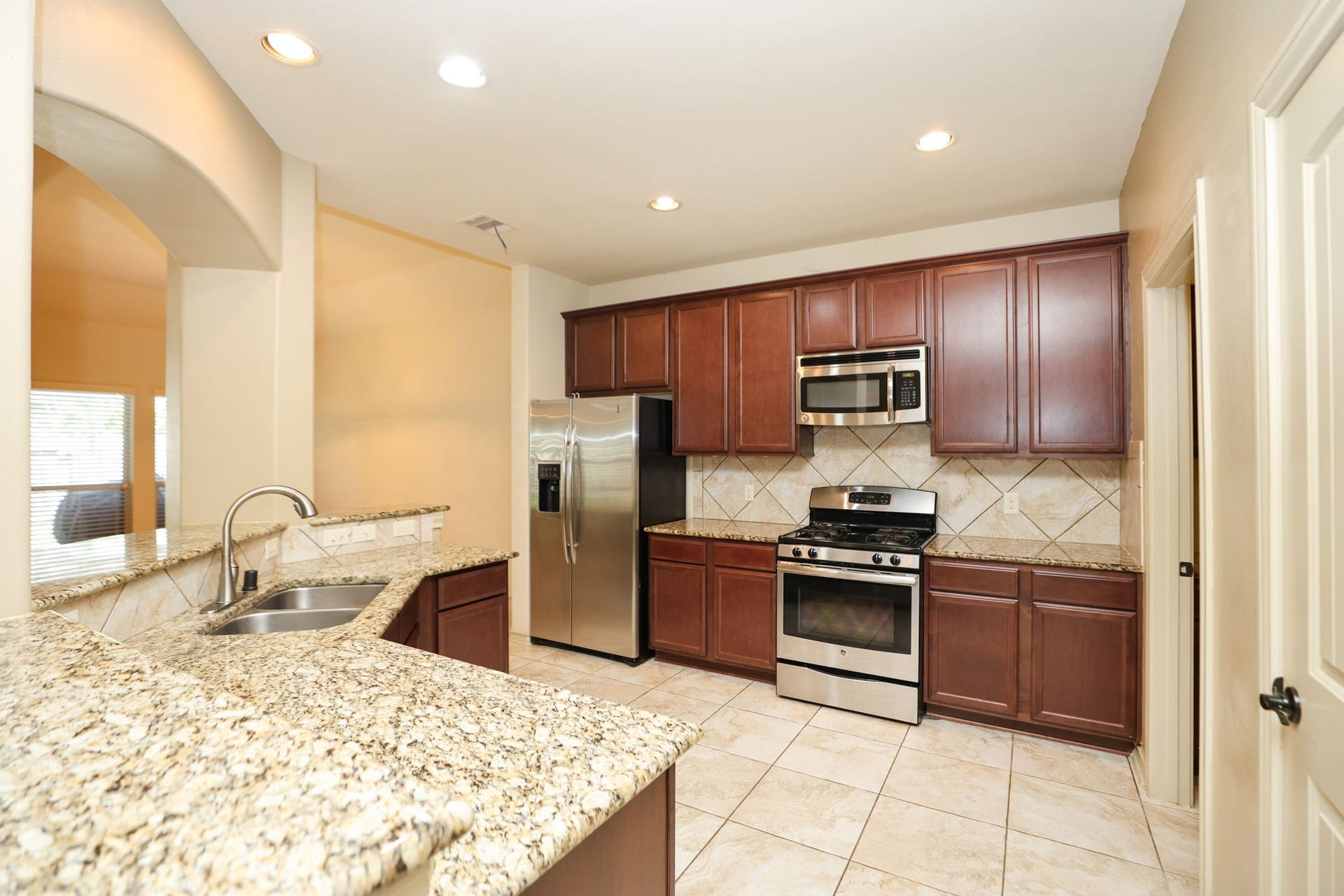 3222 Selene Drive, Missouri City, TX 77459 3222 Selene Drive, Missouri City, TX 77459