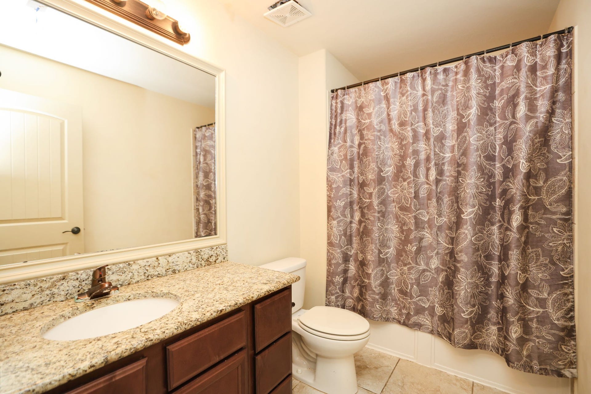 3222 Selene Drive, Missouri City, TX 77459 3222 Selene Drive, Missouri City, TX 77459