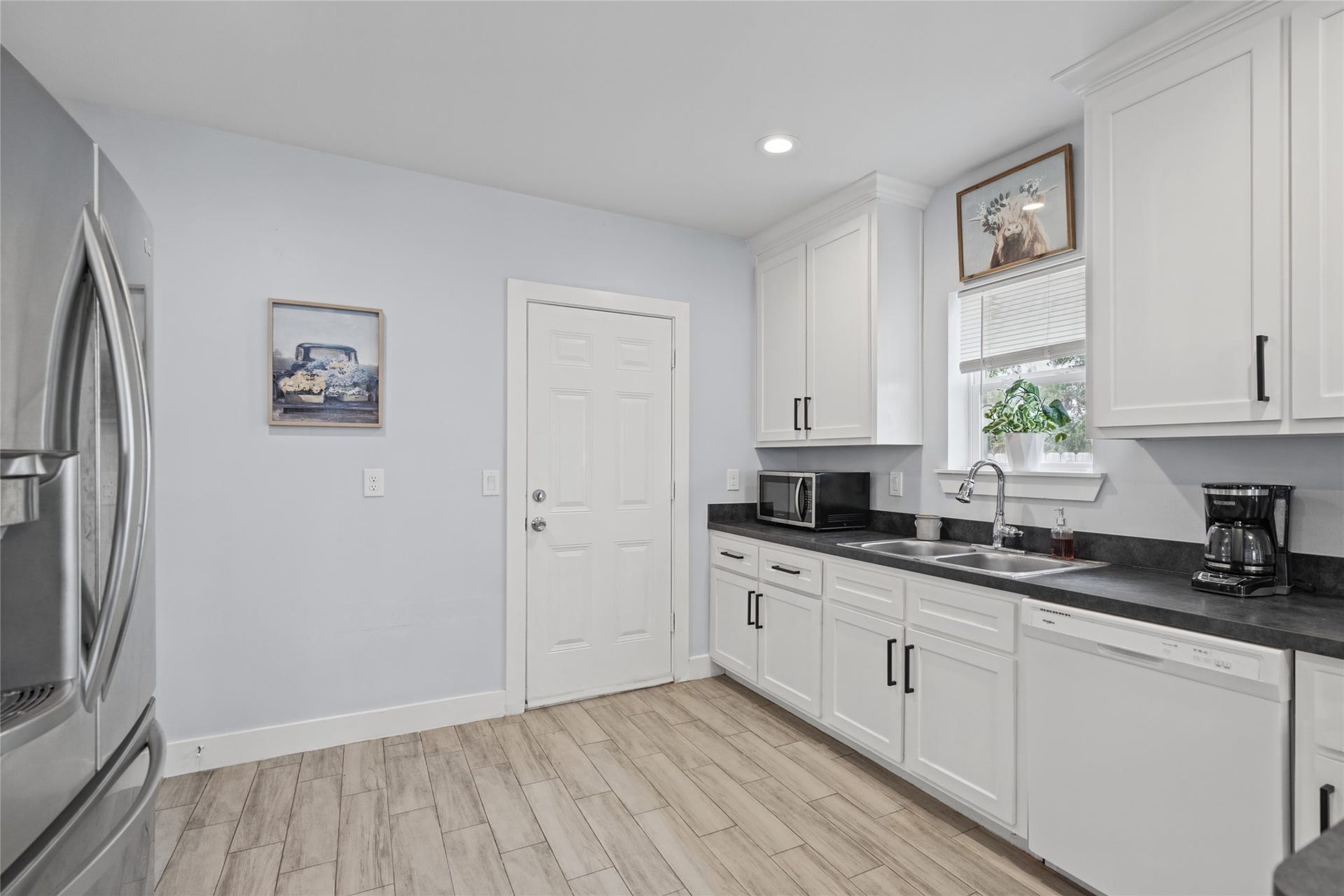 3434 Rosedale Street, Houston, TX 77004 3434 Rosedale Street, Houston, TX 77004