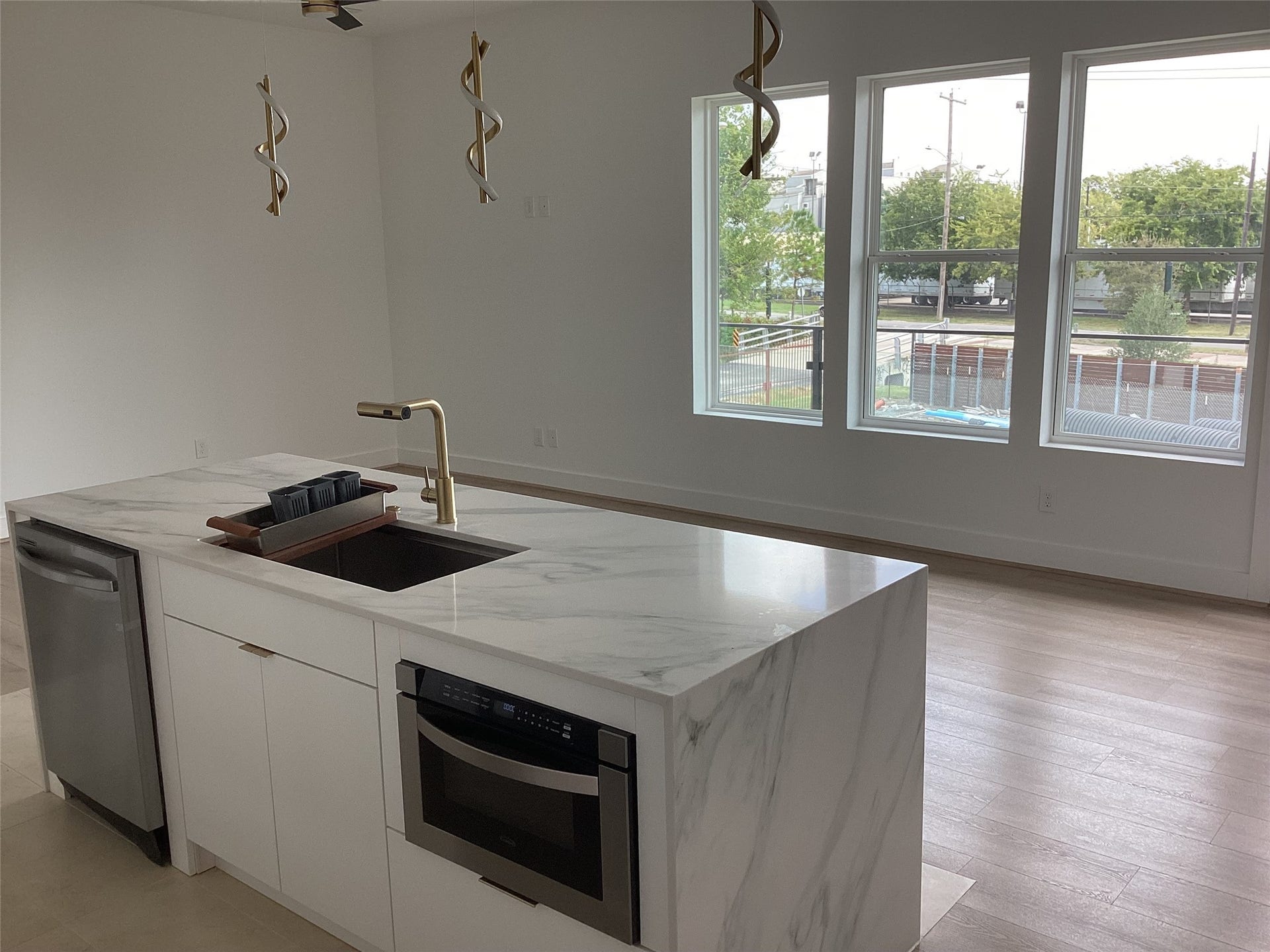 3116 Clay Street, Houston, TX 77003 Kitchen