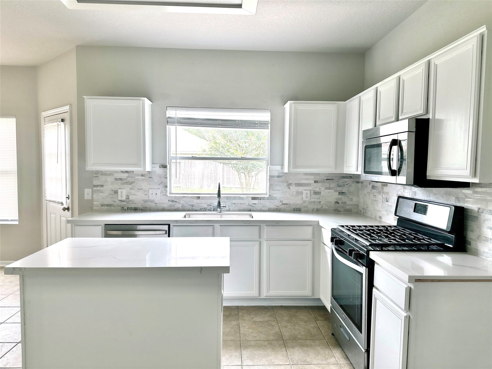 15410 Fir Woods Lane, Cypress, TX 77429 15410 Fir Woods Lane, Cypress, TX 77429