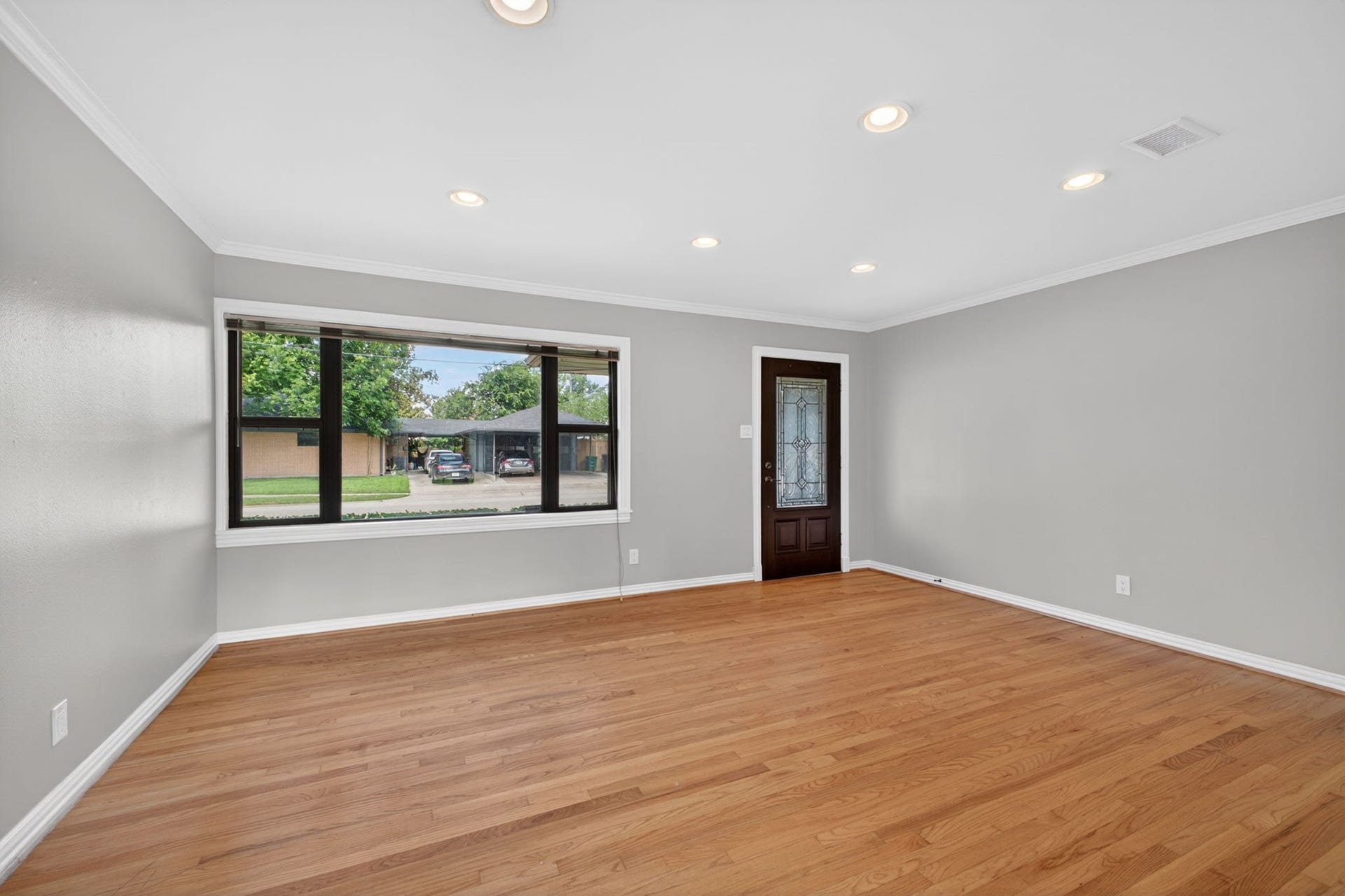 4218 Glebe Rd Road, Houston, TX 77018 Living Room - view from Dining Room