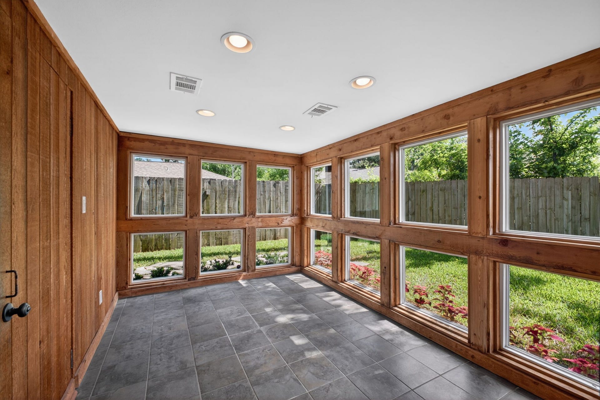 4218 Glebe Rd Road, Houston, TX 77018 Sunroom