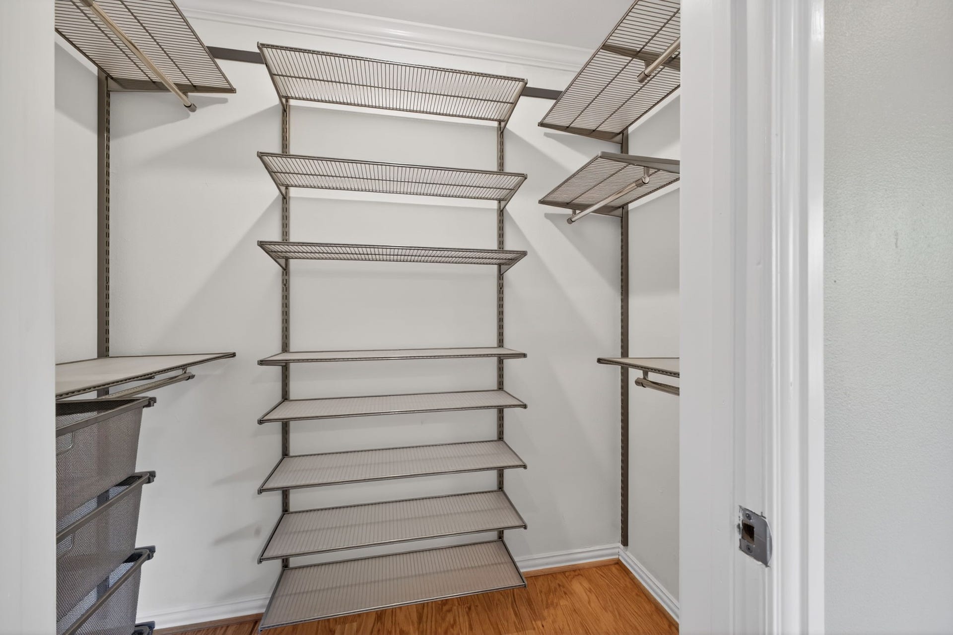4218 Glebe Rd Road, Houston, TX 77018 Primary Closet - custom built-in organizer