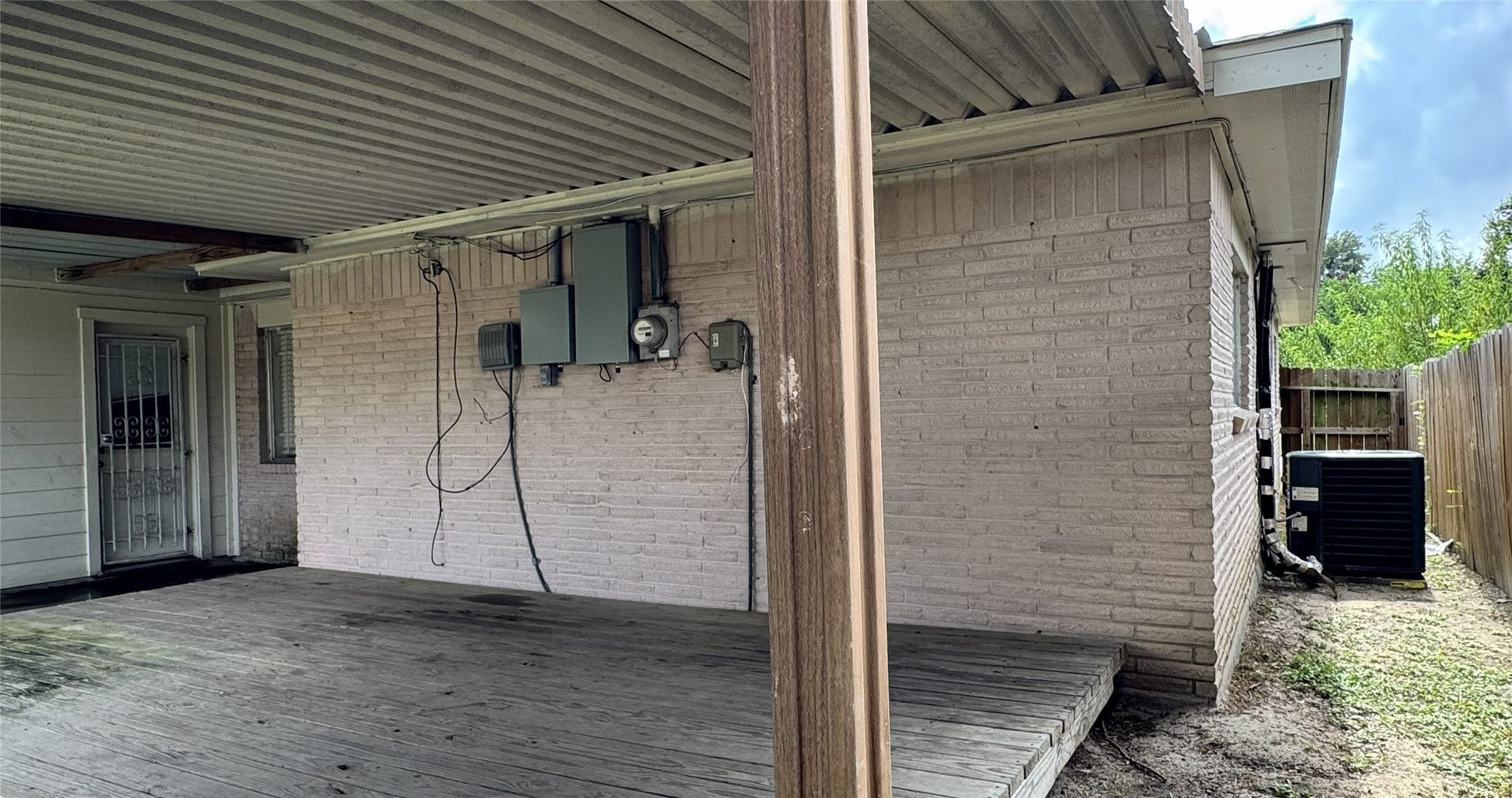 15022 Chipman Lane, Houston, TX 77060 back covered patio