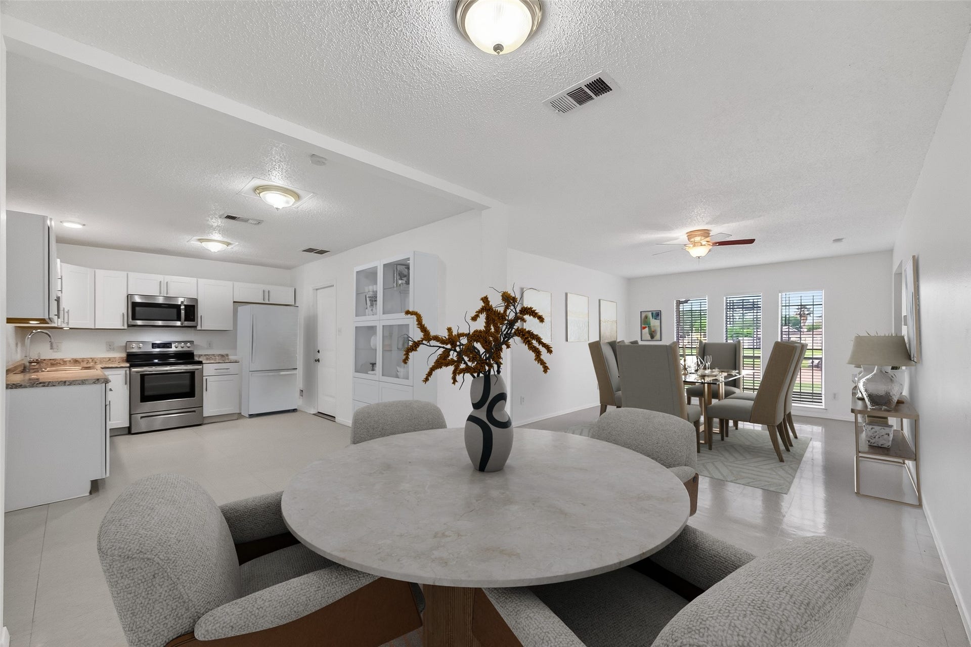 15022 Chipman Lane, Houston, TX 77060 Kitchen/Dining (Virtually staged)