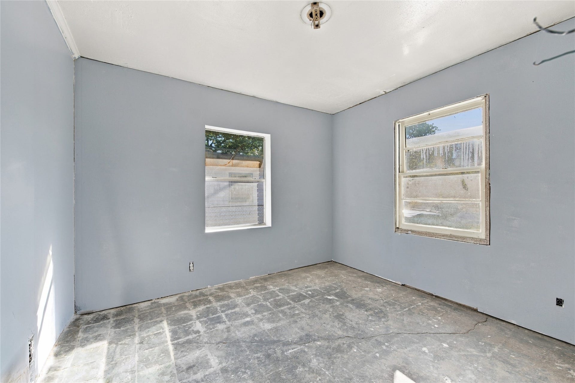 915 Main Street, La Marque, TX 77568 915 Main Street, La Marque, TX 77568