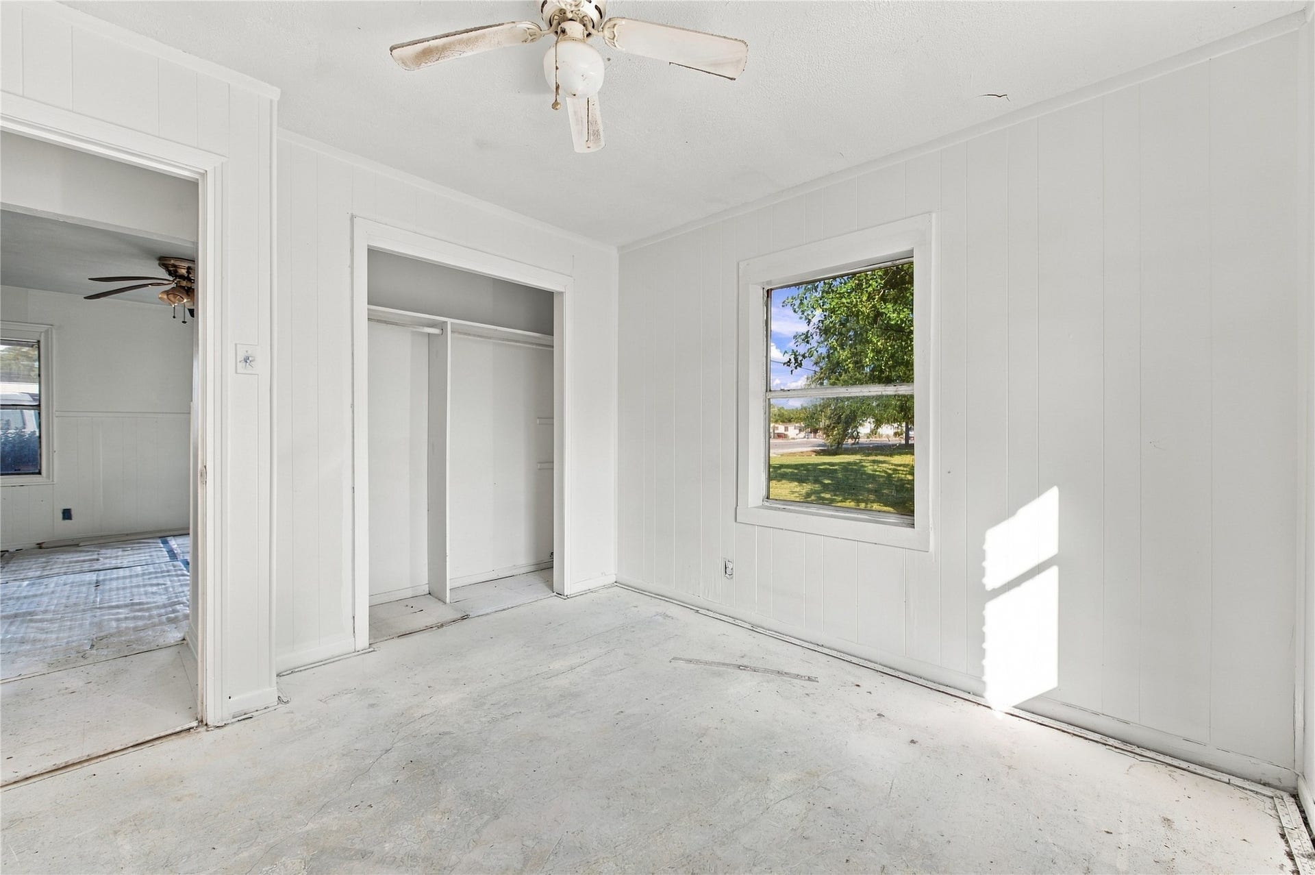 915 Main Street, La Marque, TX 77568 915 Main Street, La Marque, TX 77568