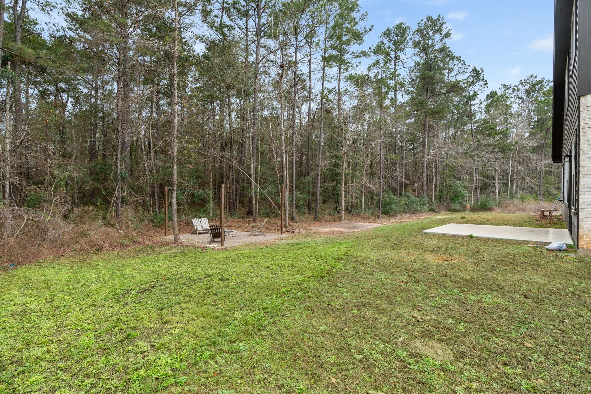 16680 Rockwall Street, Conroe, TX 77303 Build an outdoor entertainment area, put in a pool, there are so many possibilities.