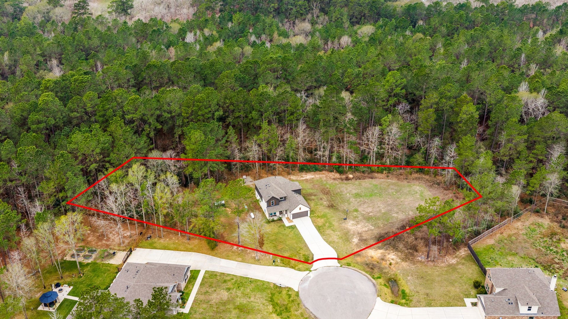 16680 Rockwall Street, Conroe, TX 77303 boundry lines are approximate.