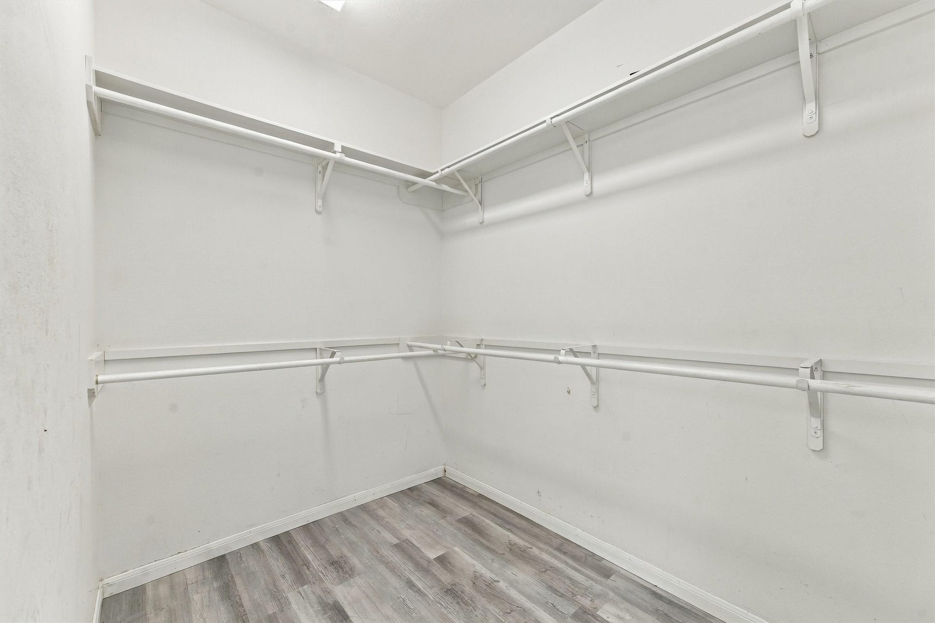 Walk-in closet