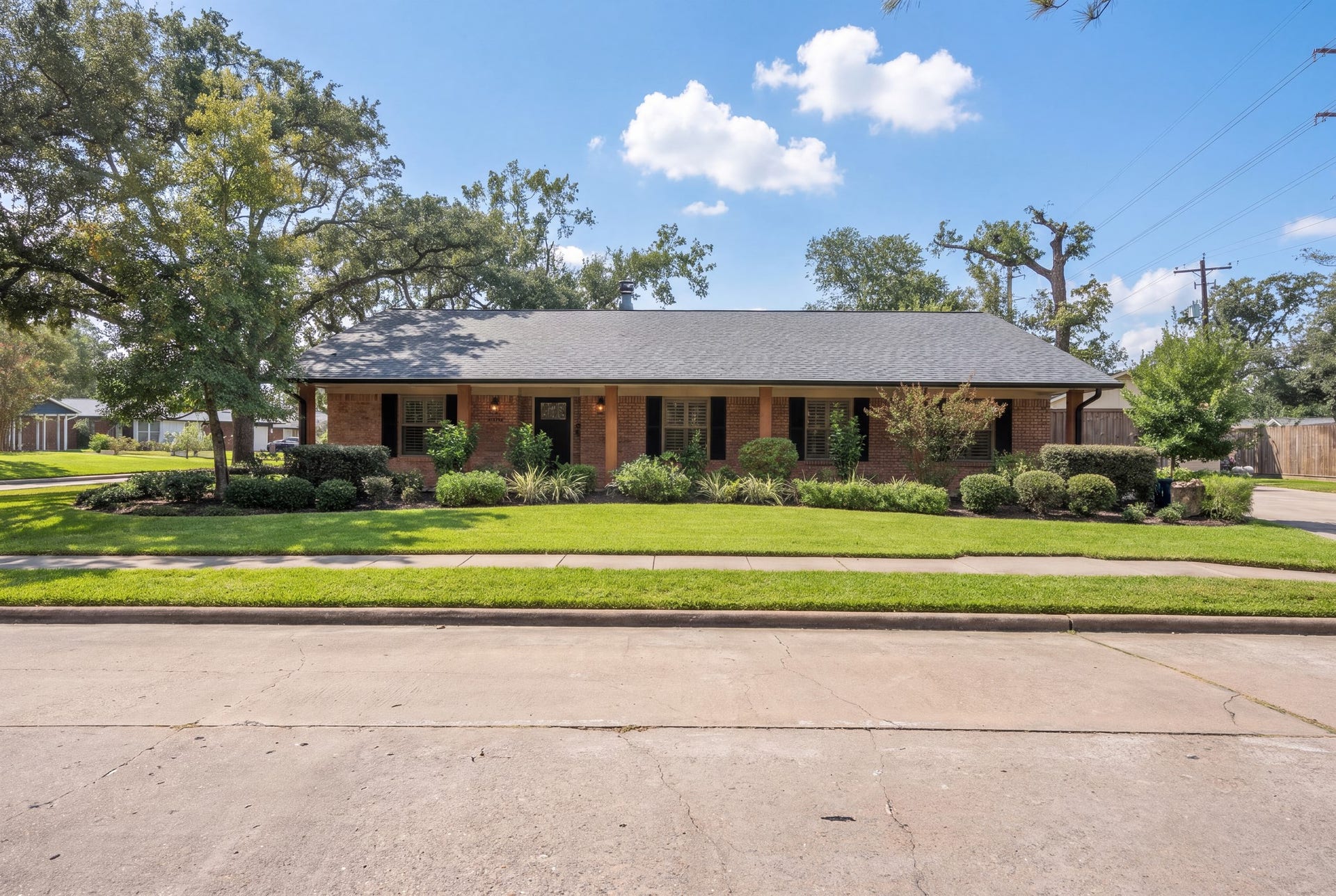 6202 Wynnwood Lane, Houston, TX 77008 6202 Wynnwood Lane, Houston, TX 77008