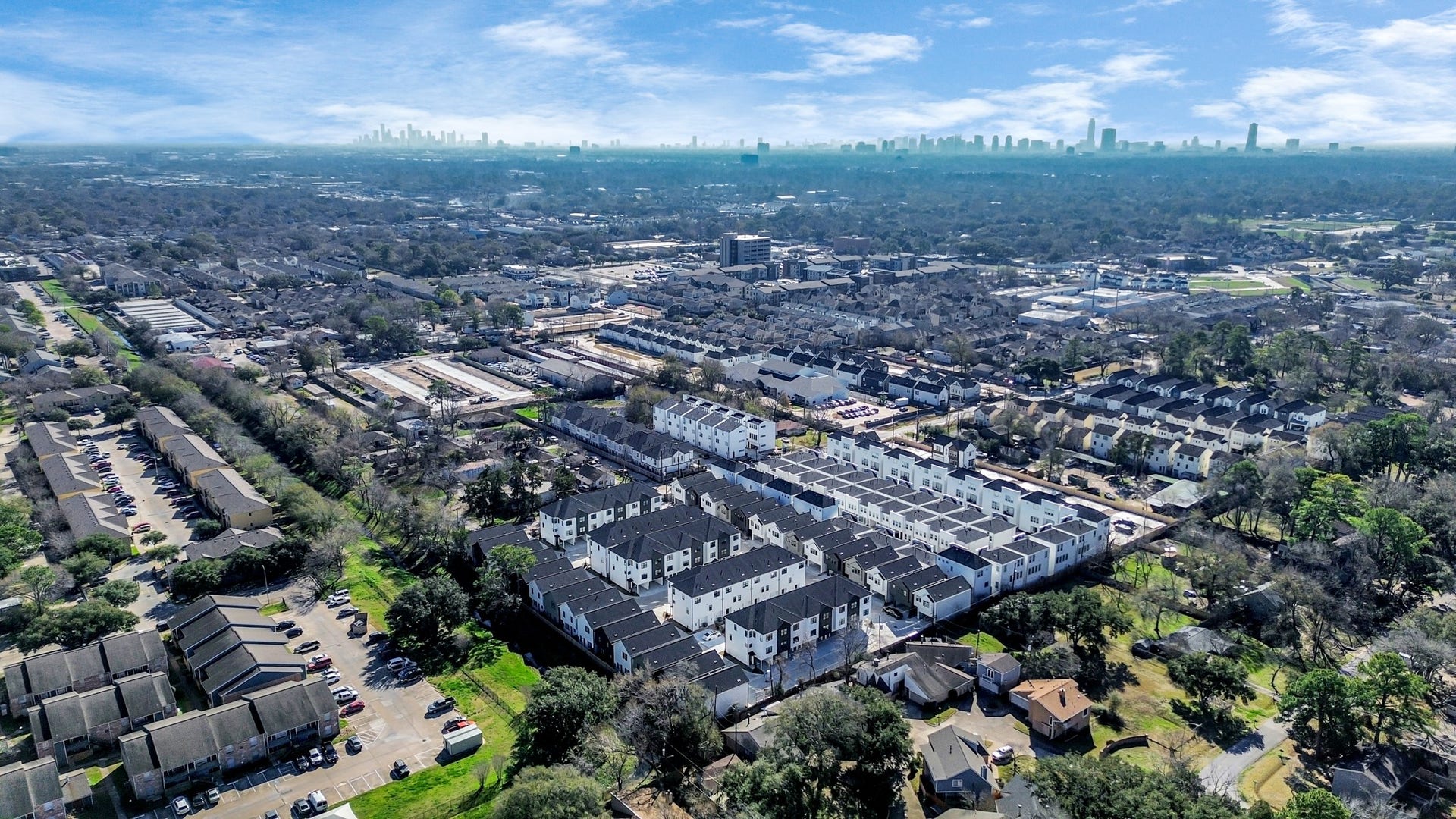 9006 Laverne Laurel Lane, Houston, TX 77080 9006 Laverne Laurel Lane, Houston, TX 77080
