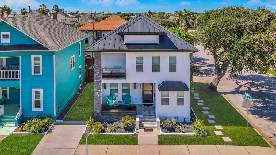 Property photo for 2401 33rd Street, Galveston, TX