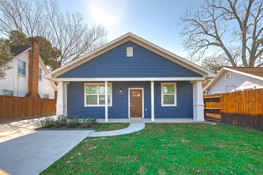 Property photo for 910 King Street, Houston, TX