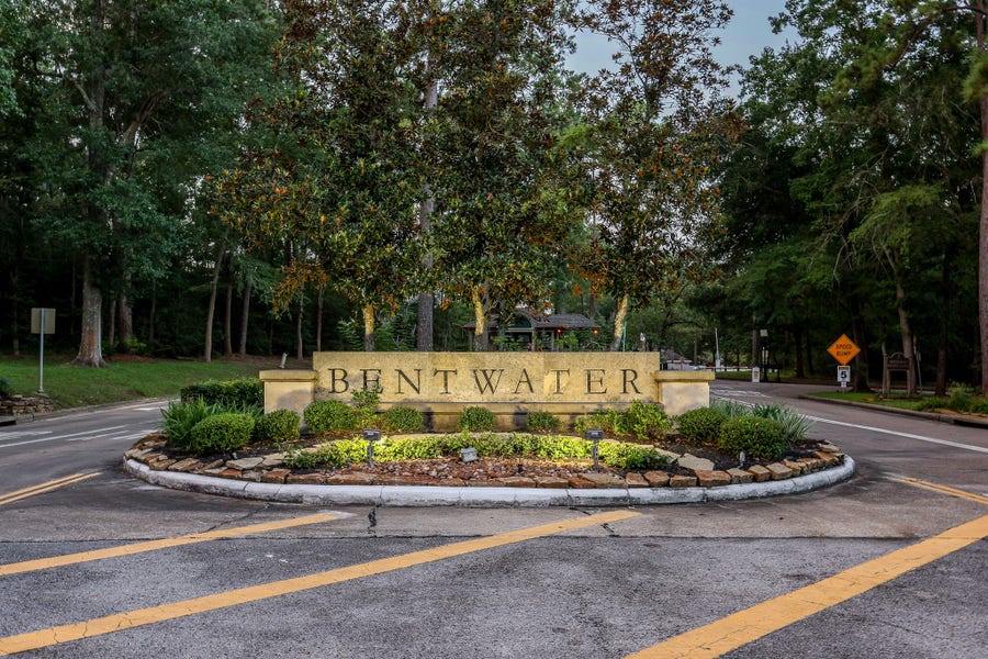 Property photo for 15 Brookwood Court, Montgomery, TX