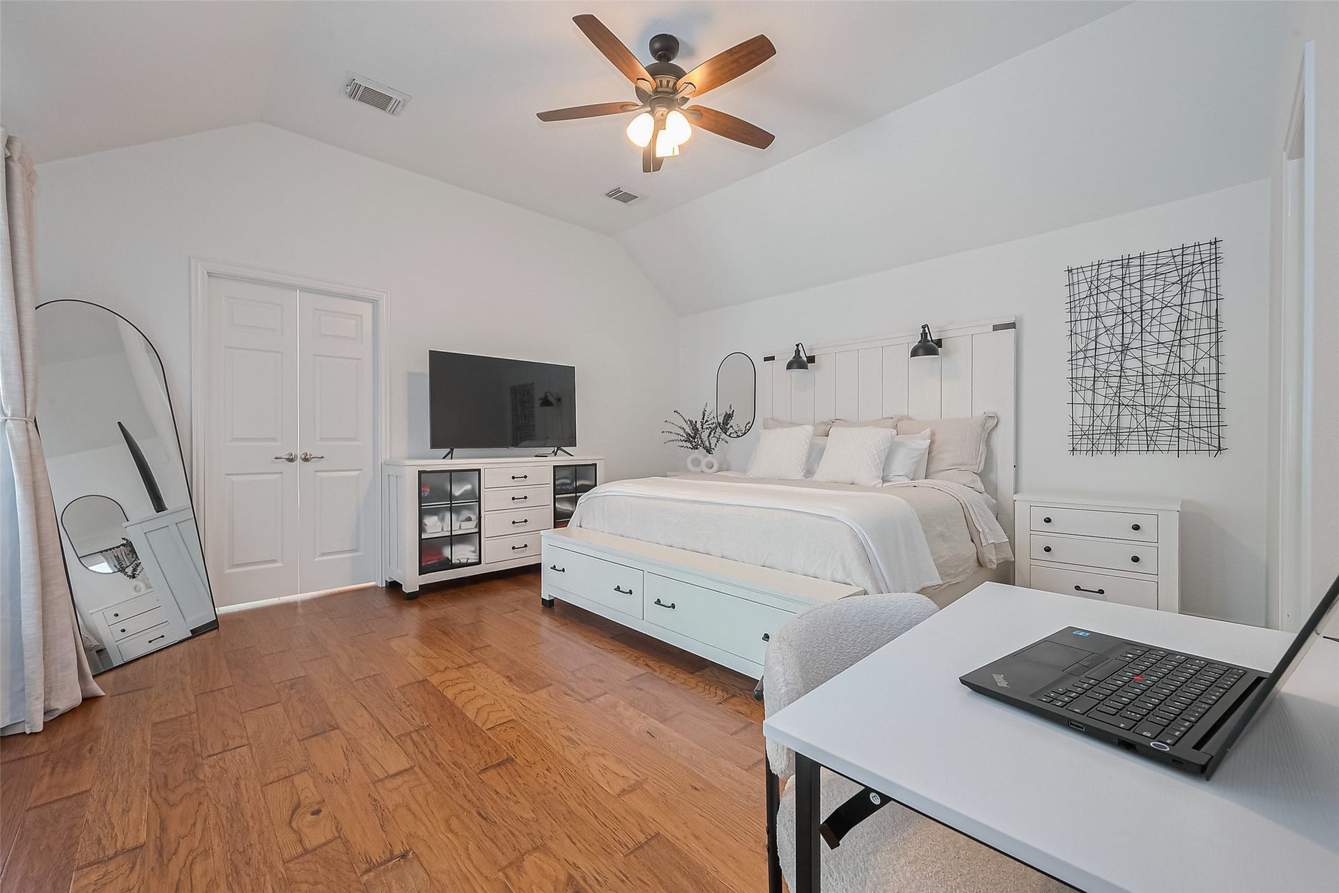 157 E Frontera Circle, The Woodlands, TX 77382 157 E Frontera Circle, The Woodlands, TX 77382