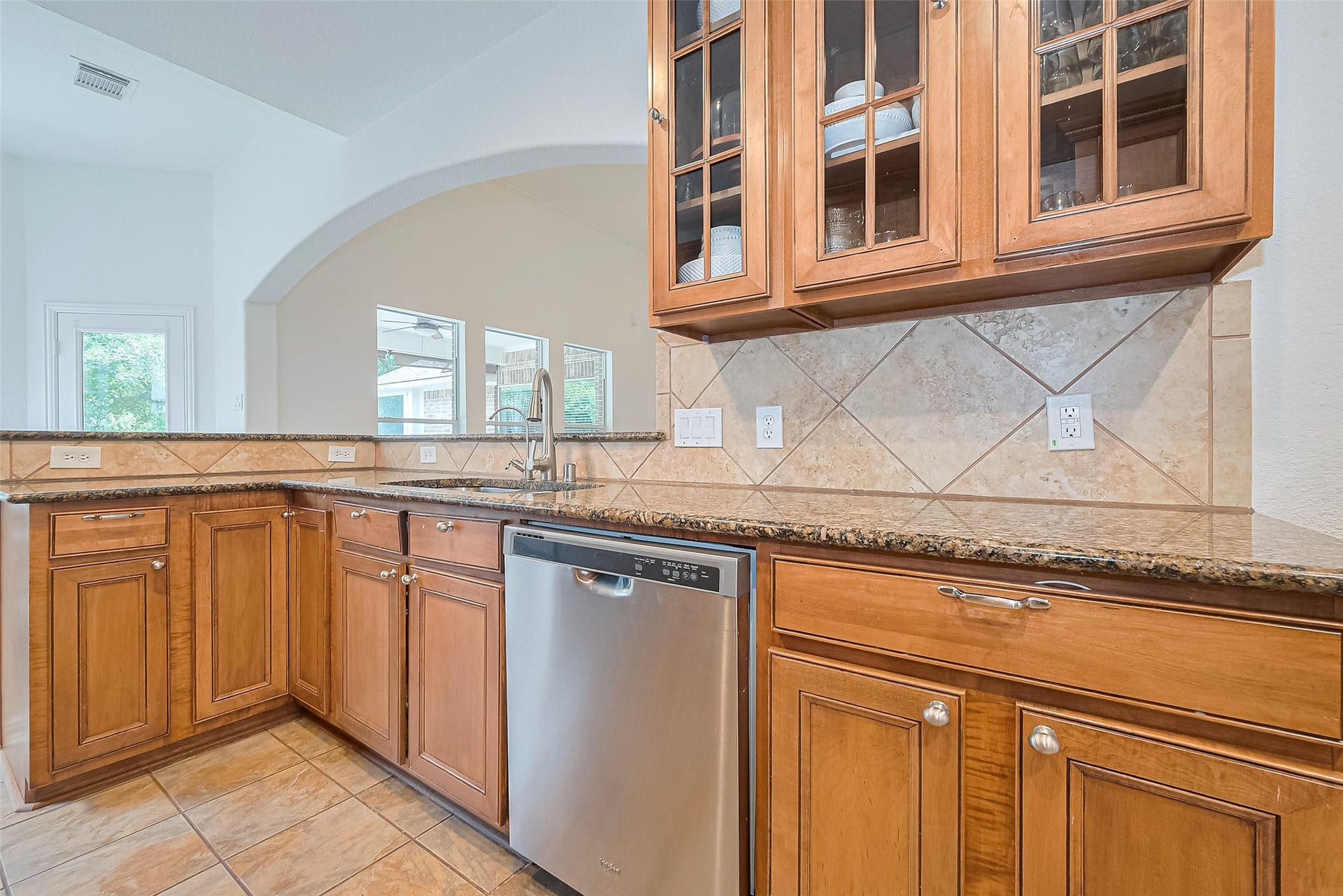 157 E Frontera Circle, The Woodlands, TX 77382 157 E Frontera Circle, The Woodlands, TX 77382
