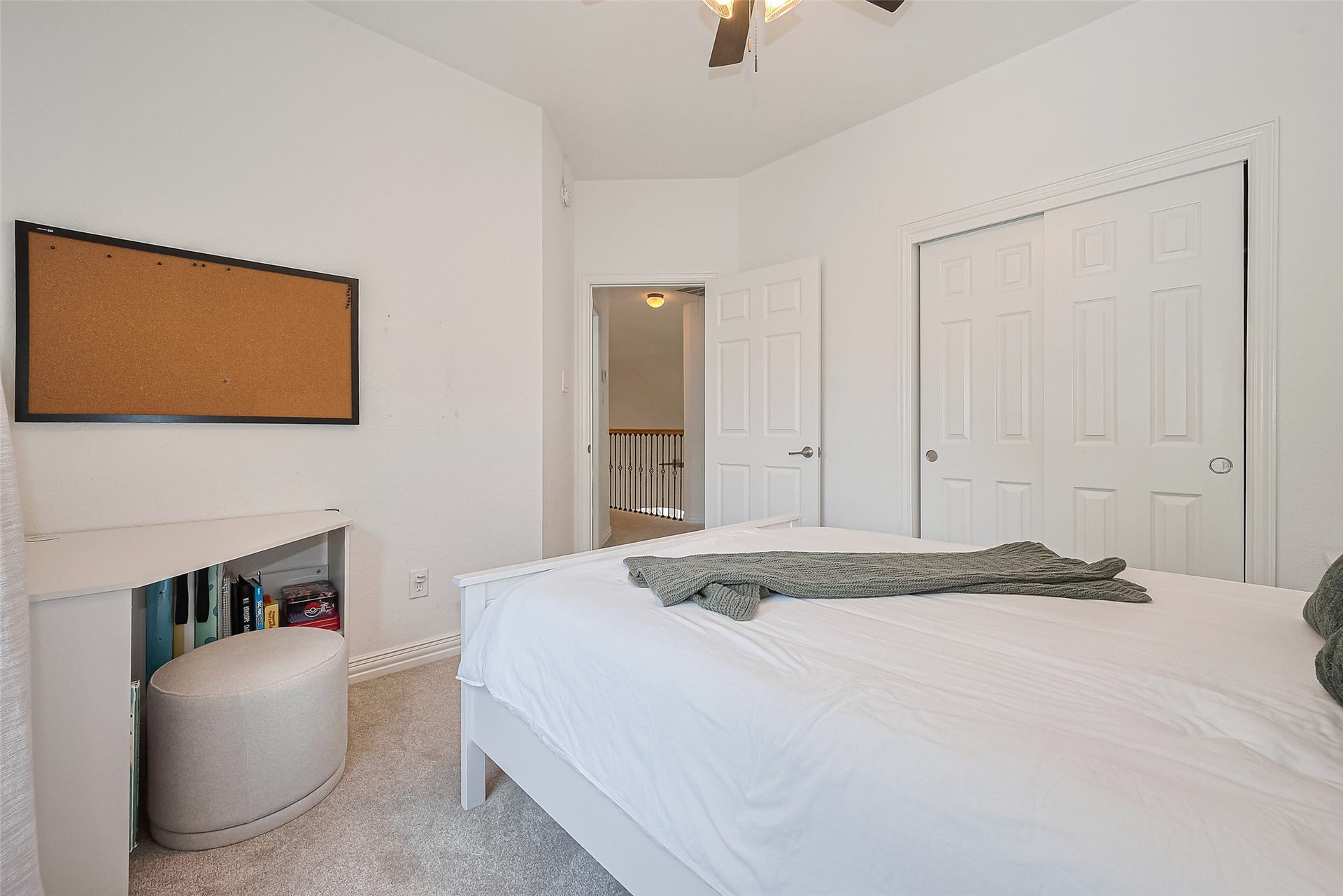157 E Frontera Circle, The Woodlands, TX 77382 157 E Frontera Circle, The Woodlands, TX 77382