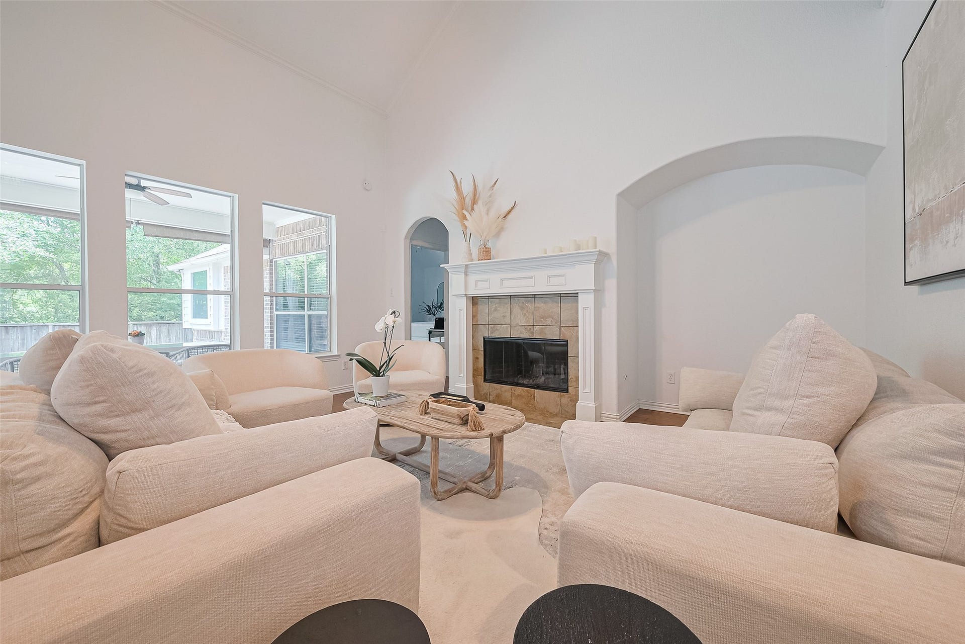 157 E Frontera Circle, The Woodlands, TX 77382 157 E Frontera Circle, The Woodlands, TX 77382