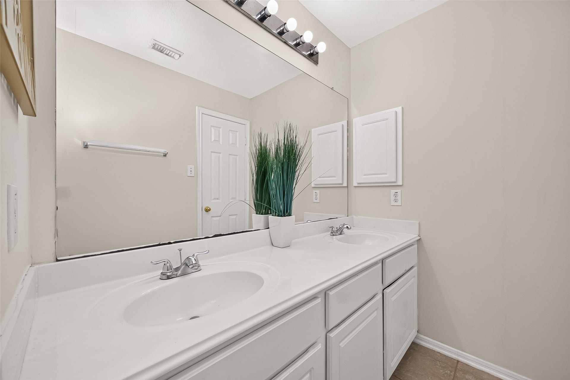 11322 Hillside Glen Trail, Houston, TX 77065 11322 Hillside Glen Trail, Houston, TX 77065