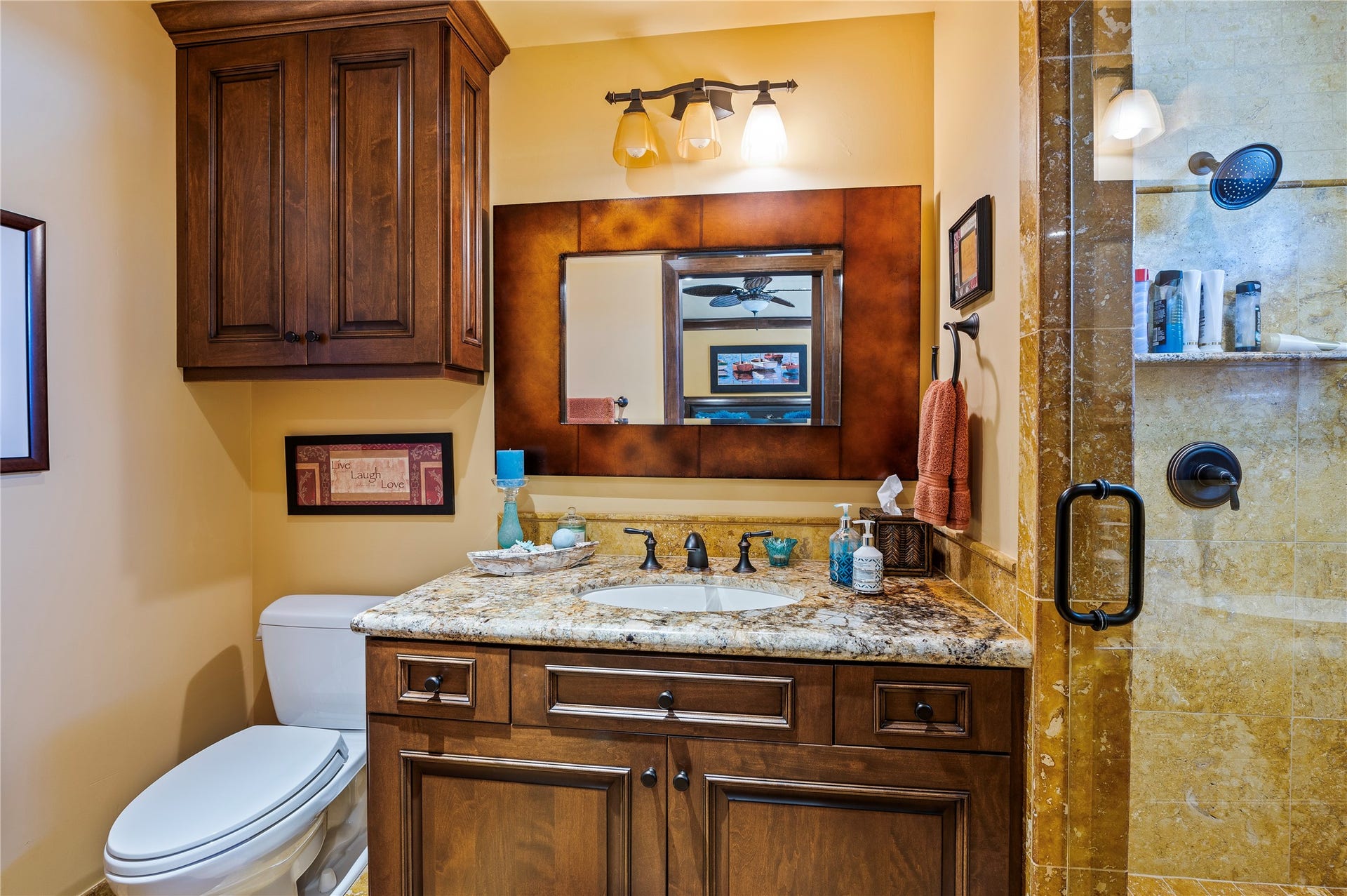 215 Sampan Drive, Galveston, TX 77554 Bath