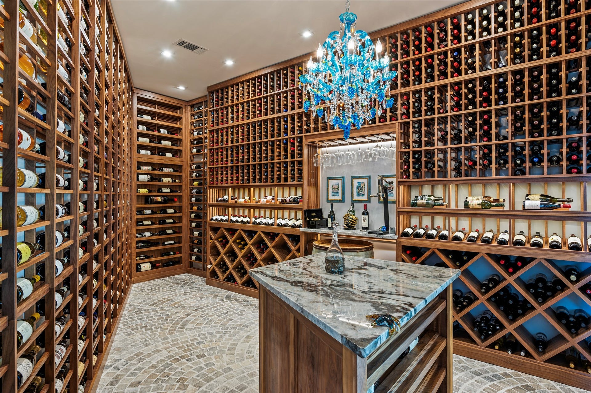 215 Sampan Drive, Galveston, TX 77554 Wine Room