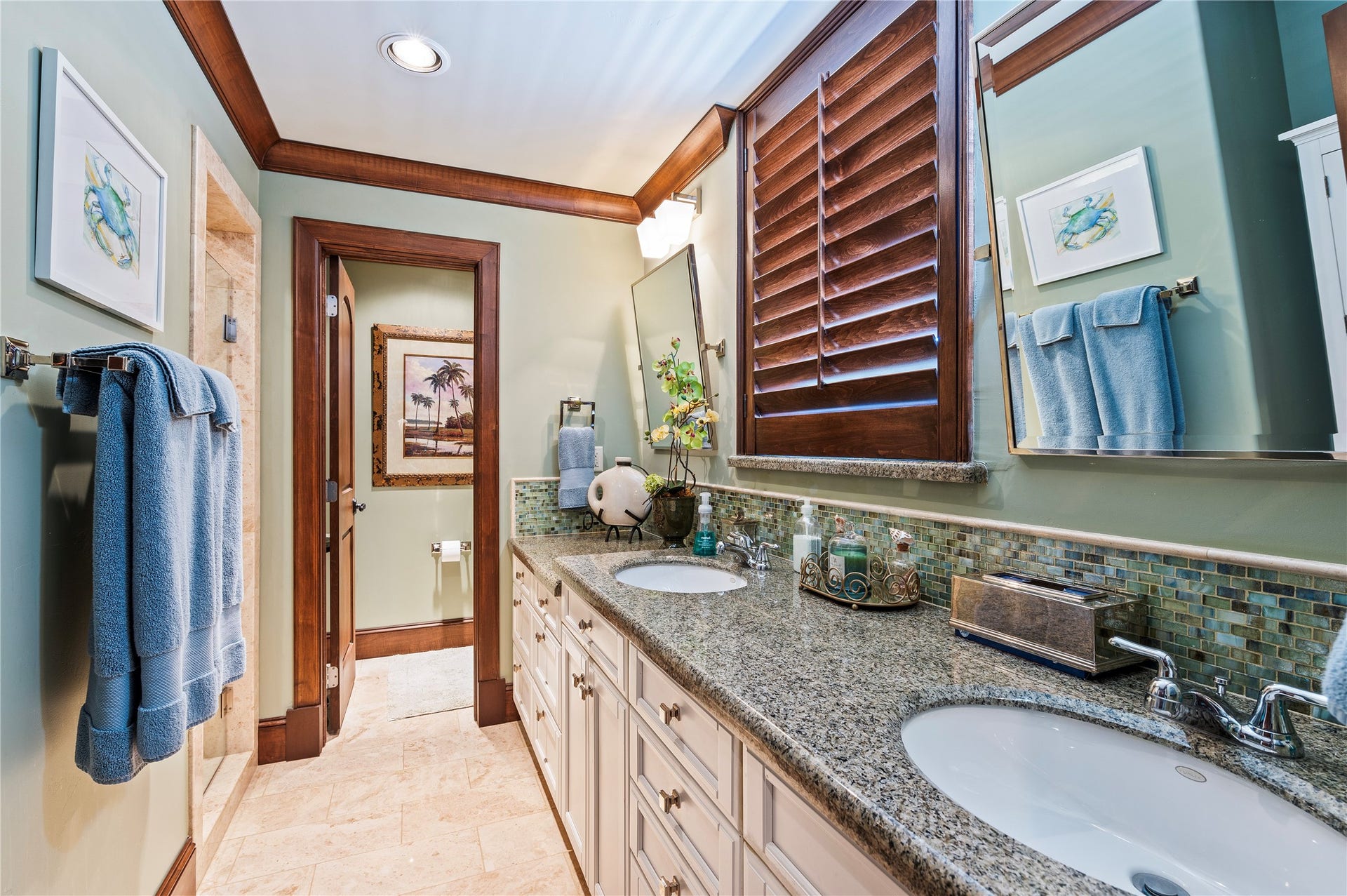 215 Sampan Drive, Galveston, TX 77554 Bath