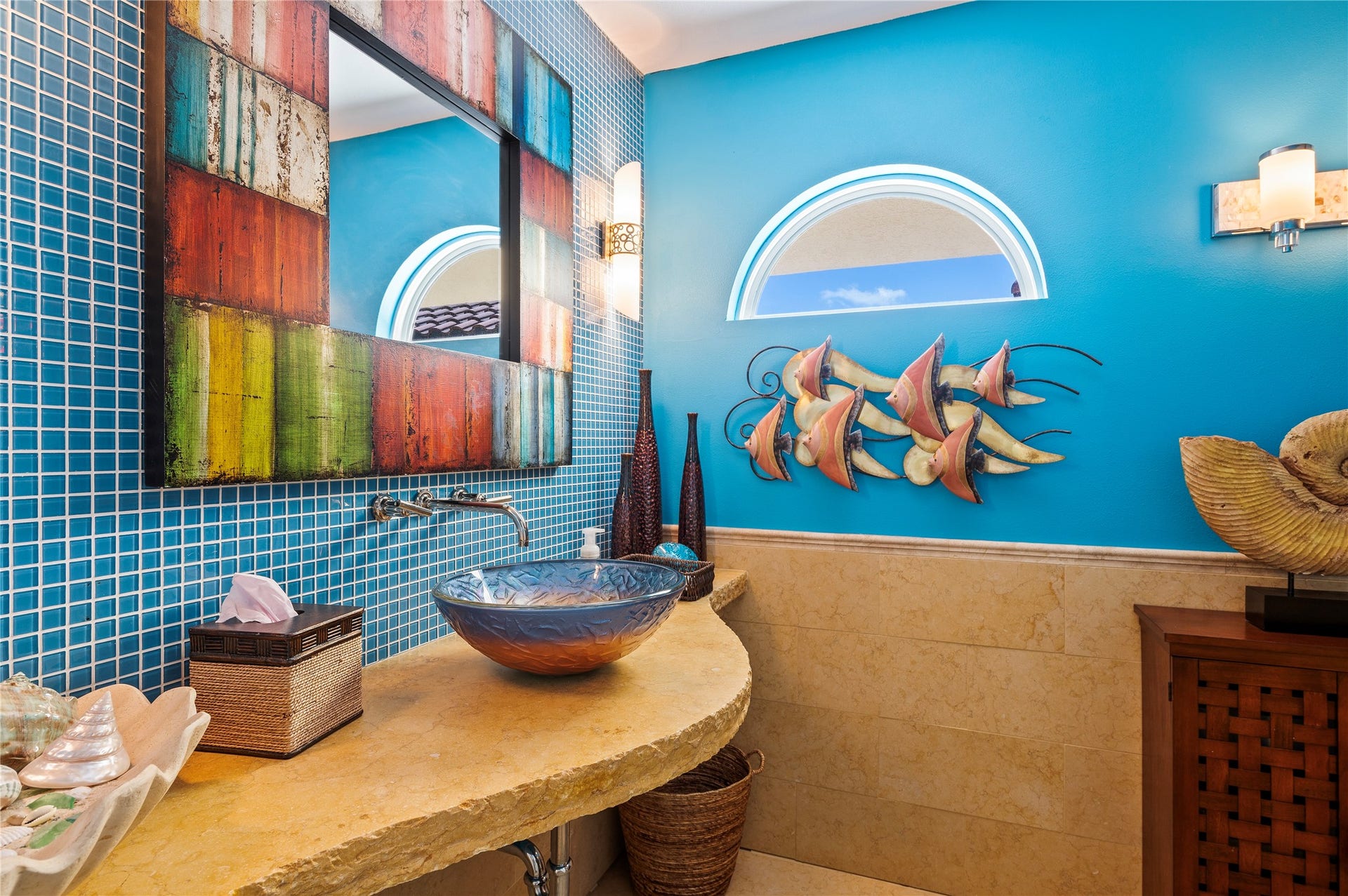 215 Sampan Drive, Galveston, TX 77554 Party Room Half Barh