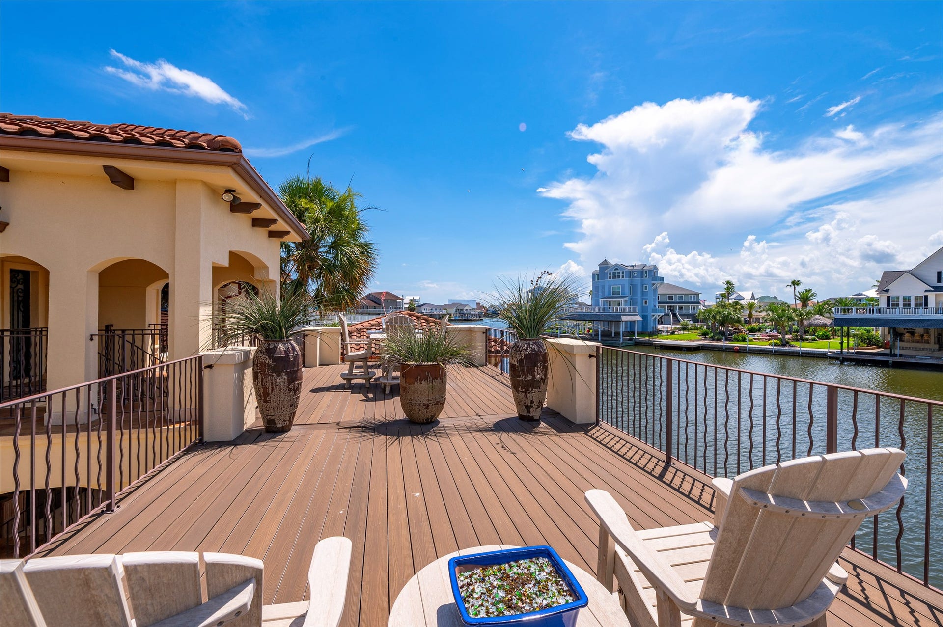 215 Sampan Drive, Galveston, TX 77554 Upstairs patio
