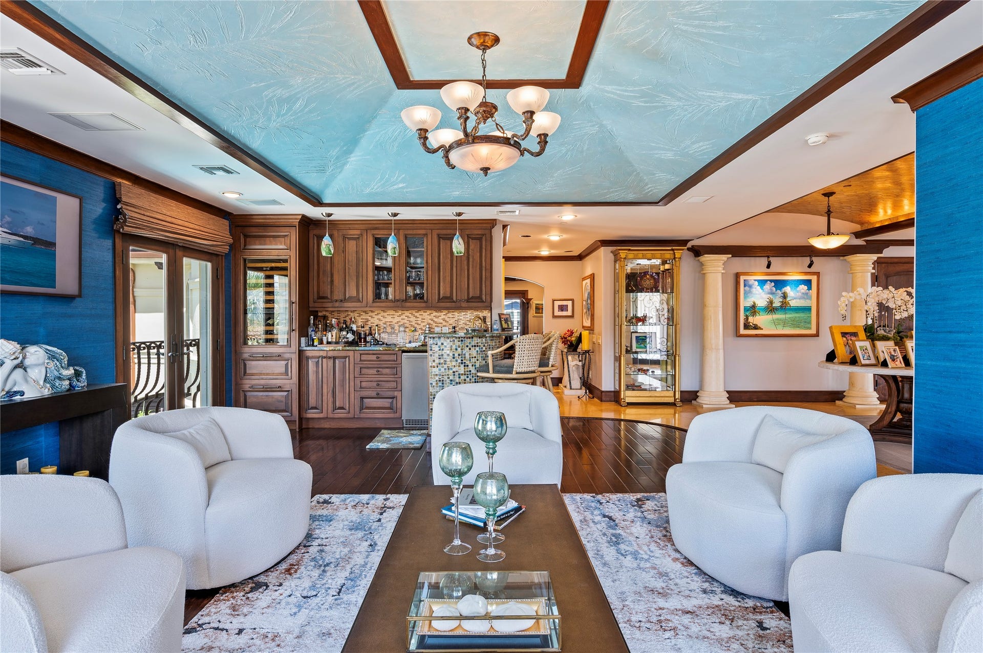 215 Sampan Drive, Galveston, TX 77554 Lounge