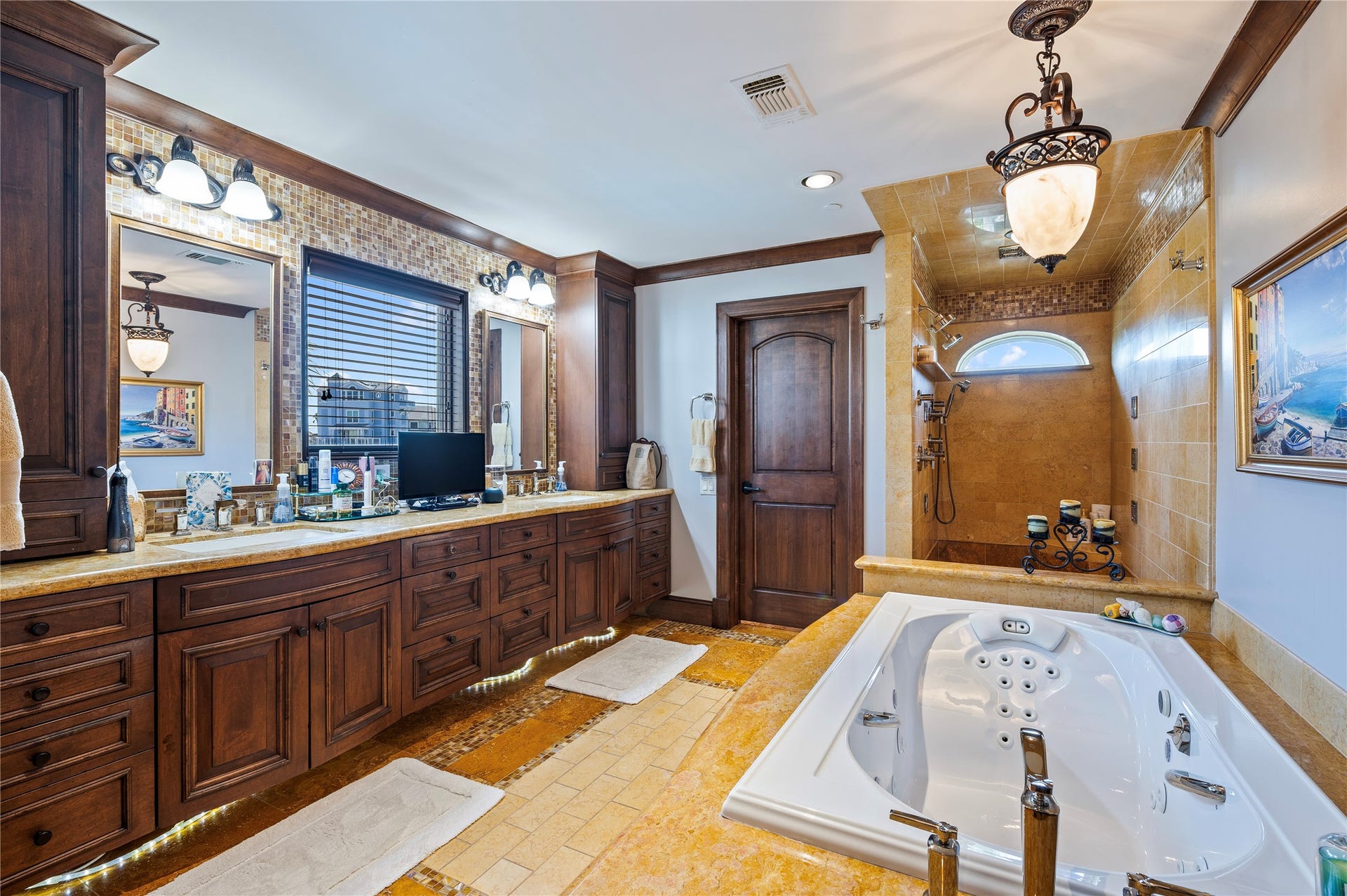 215 Sampan Drive, Galveston, TX 77554 Master Bath