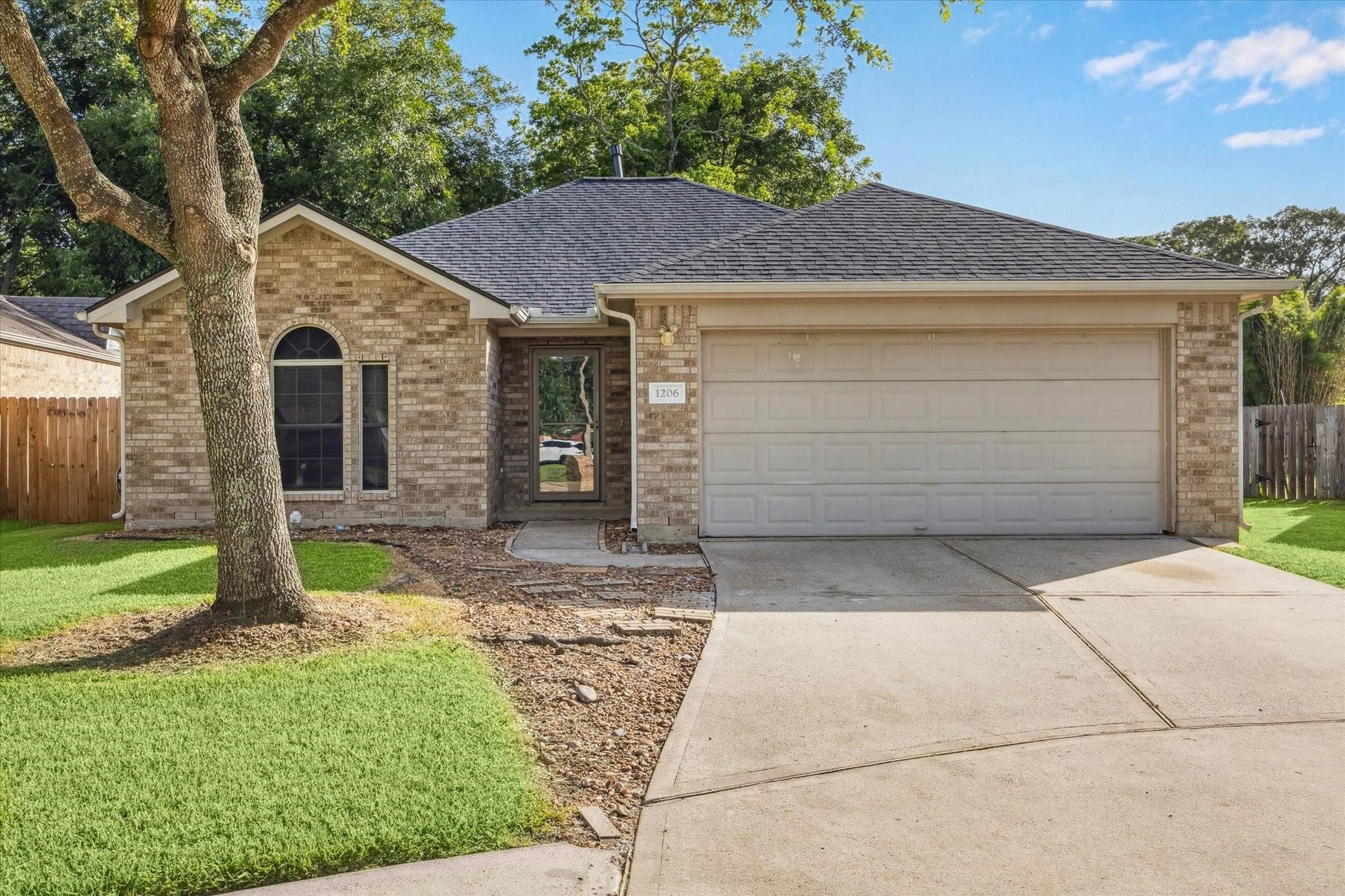 1206 Halls Bridge, League City, TX 77573 1206 Halls Bridge, League City, TX 77573
