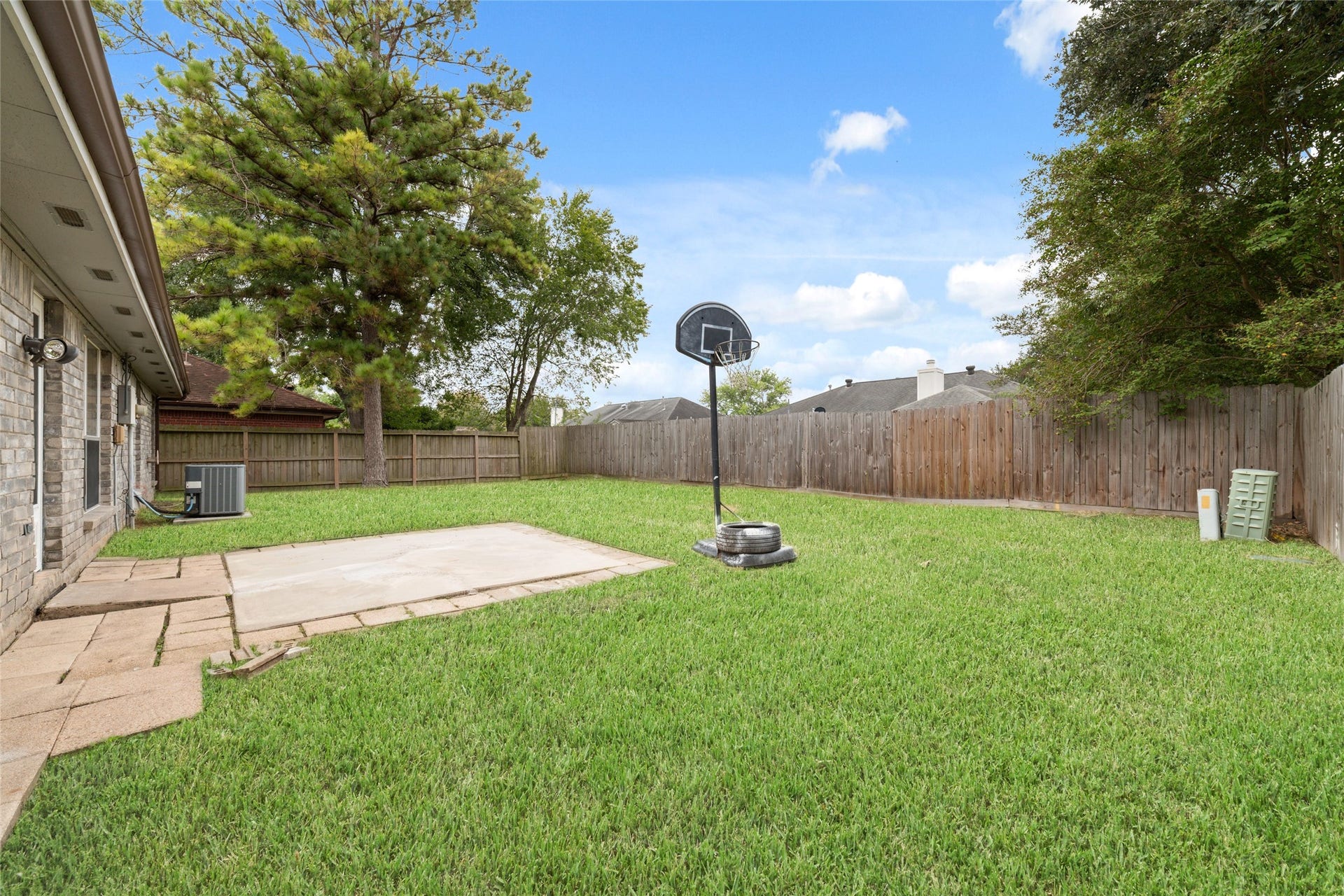2311 Pebbledown Circle, Sugar Land, TX 77478