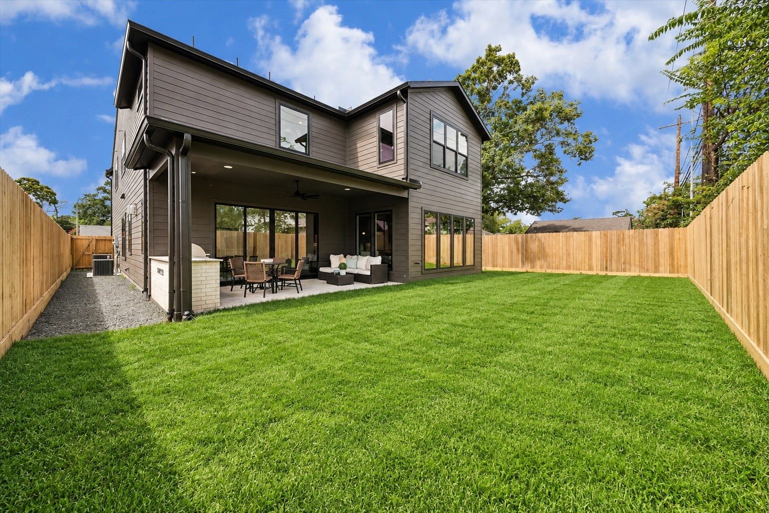 1710 Gardenia Drive, Houston, TX 77018