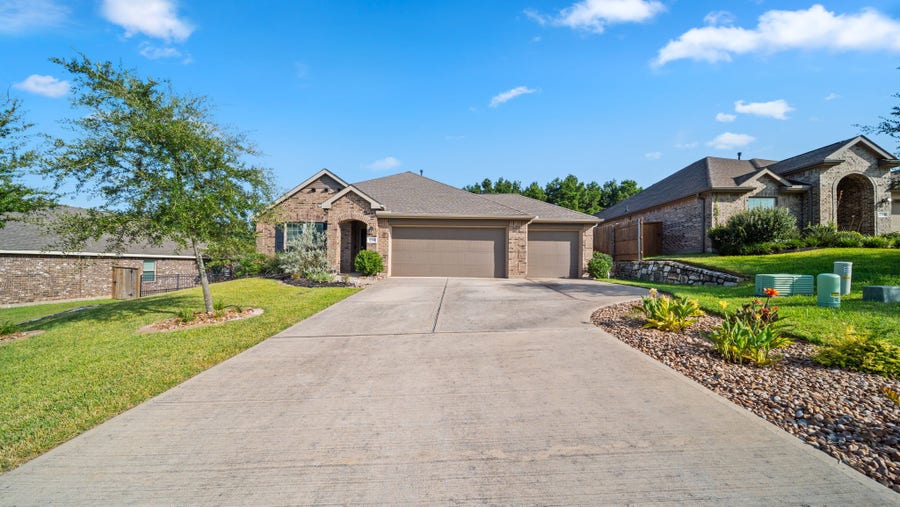 Property photo for 12348 Delta Timber Road, Conroe, TX