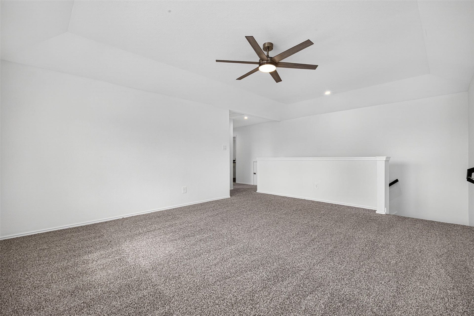 12818 Sunny Pass, Willis, TX 77318 Large Game room upstairs