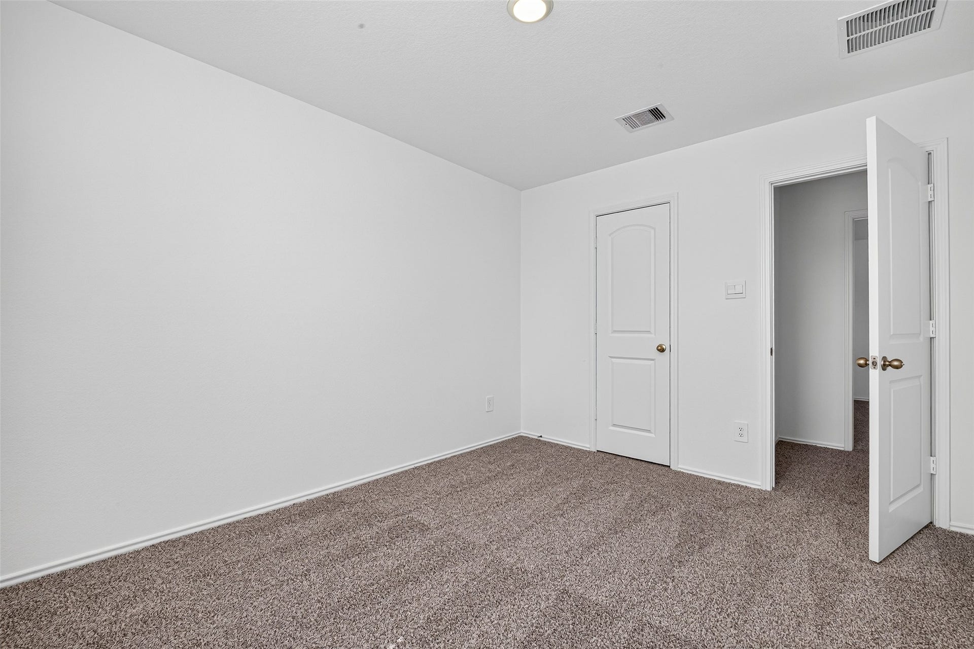 12818 Sunny Pass, Willis, TX 77318 12818 Sunny Pass, Willis, TX 77318