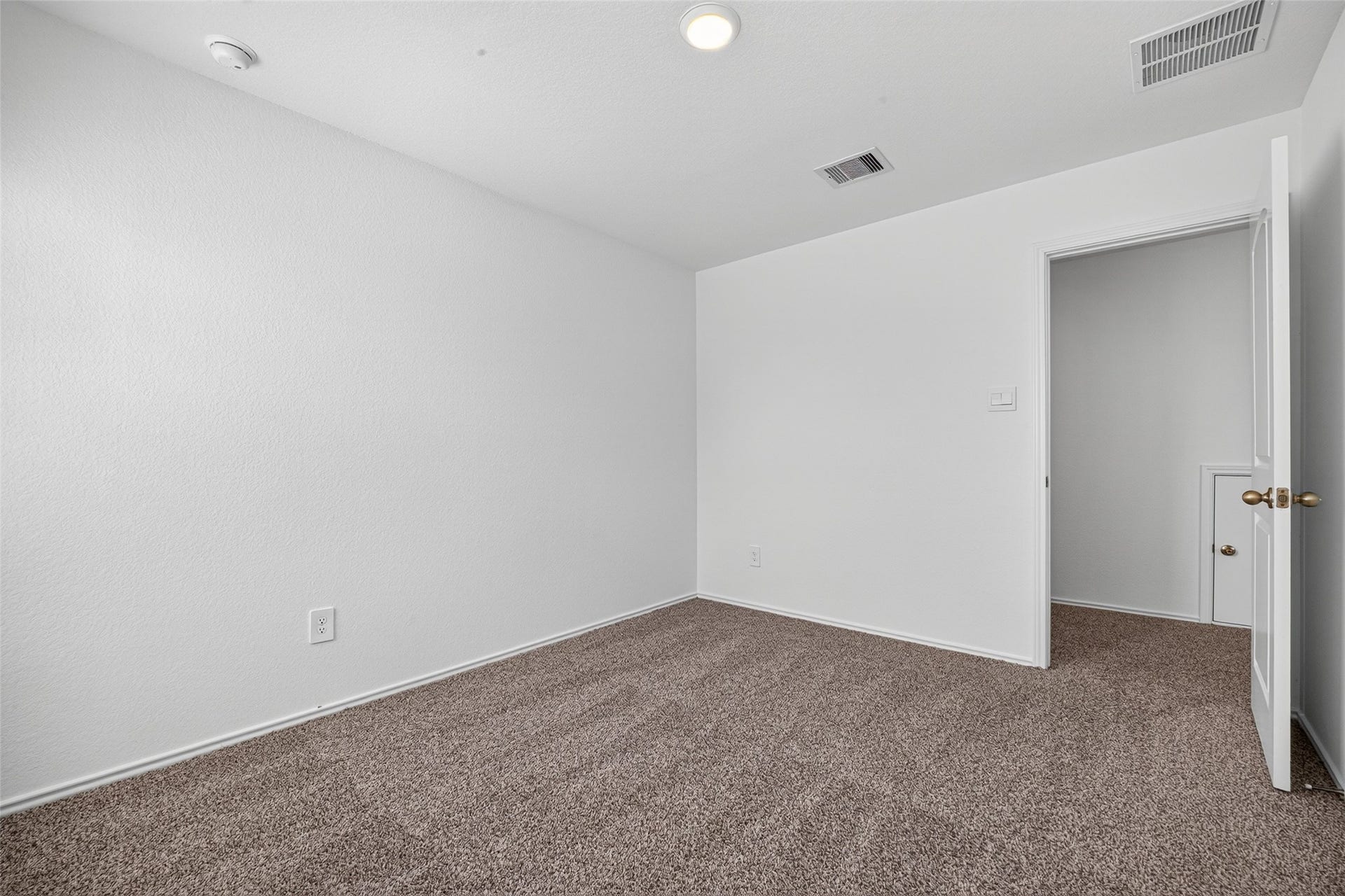 12818 Sunny Pass, Willis, TX 77318 12818 Sunny Pass, Willis, TX 77318