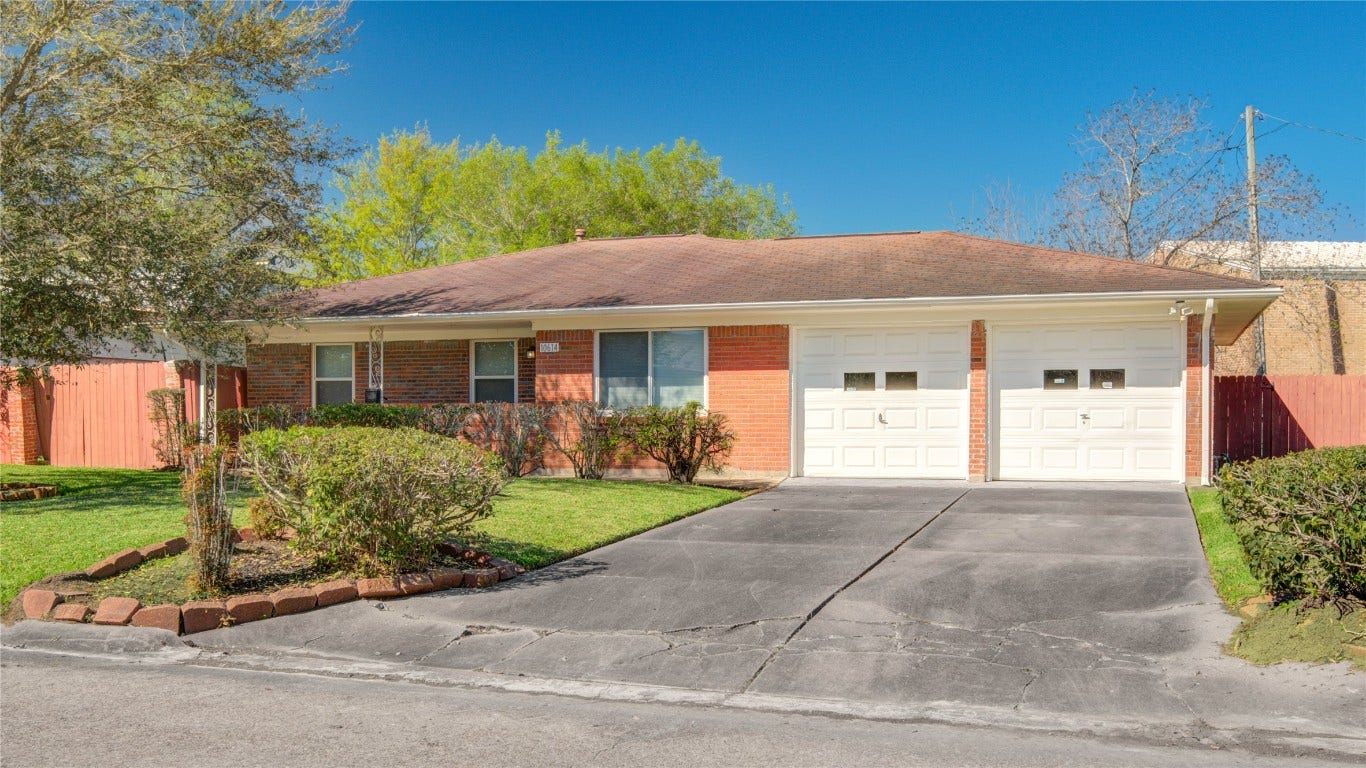 10614 Faircroft Drive, Houston, TX 77048 10614 Faircroft Drive, Houston, TX 77048