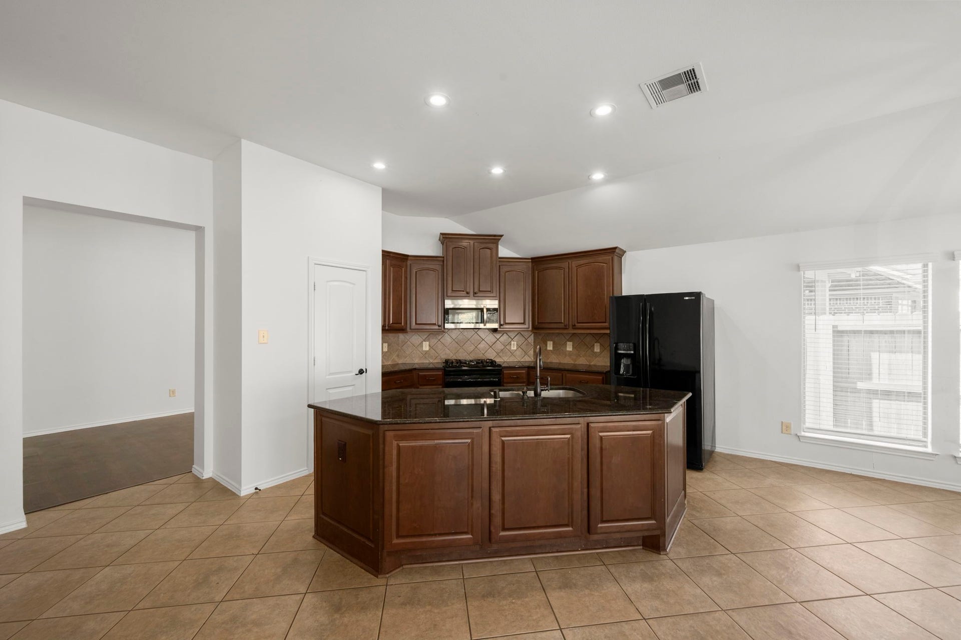 27702 Amy Willow Lane, Spring, TX 77386